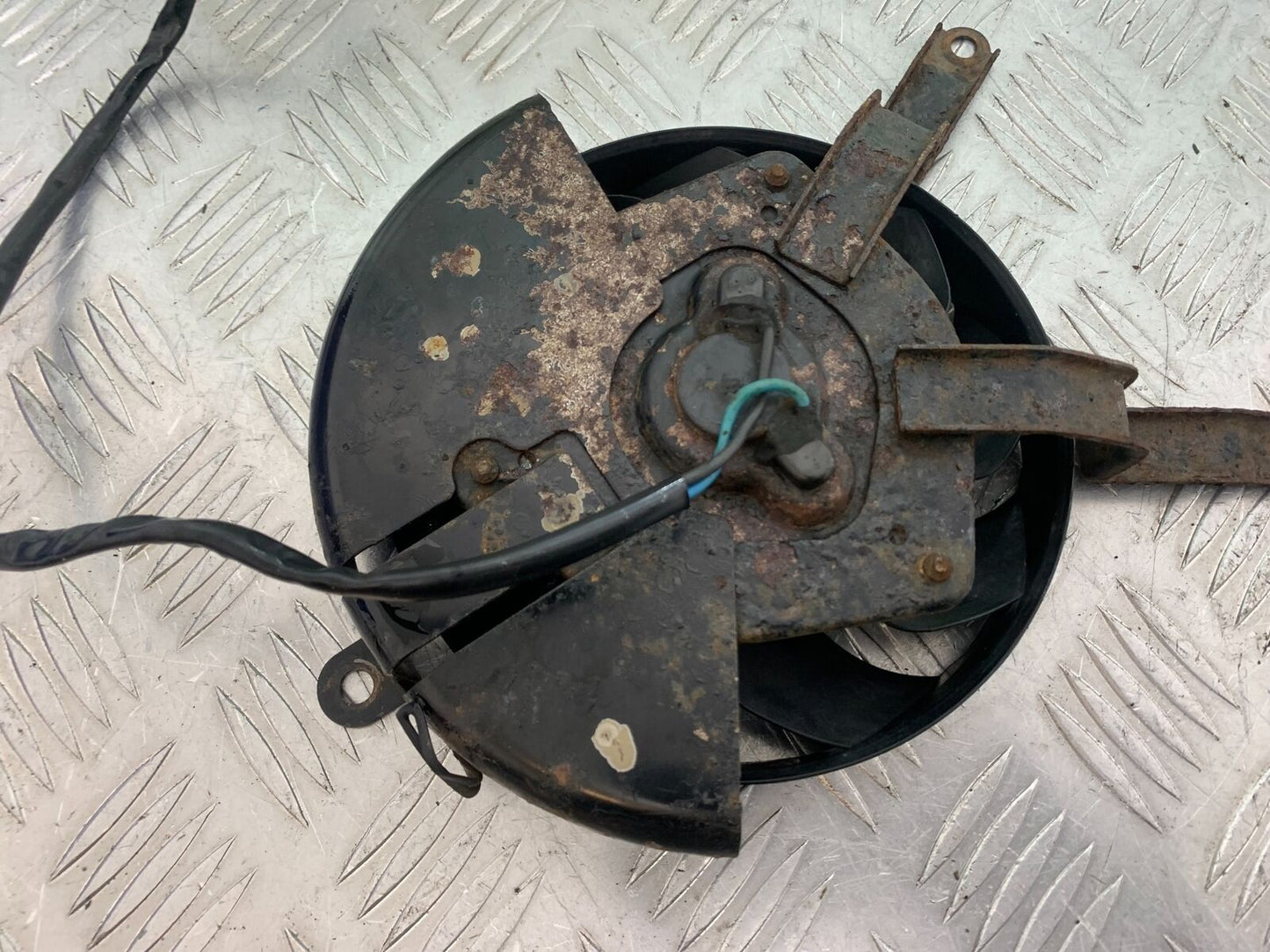 KAWASAKI Z750 Z 750 RADIATOR FAN YEAR 2004-2006  (CMB1104)