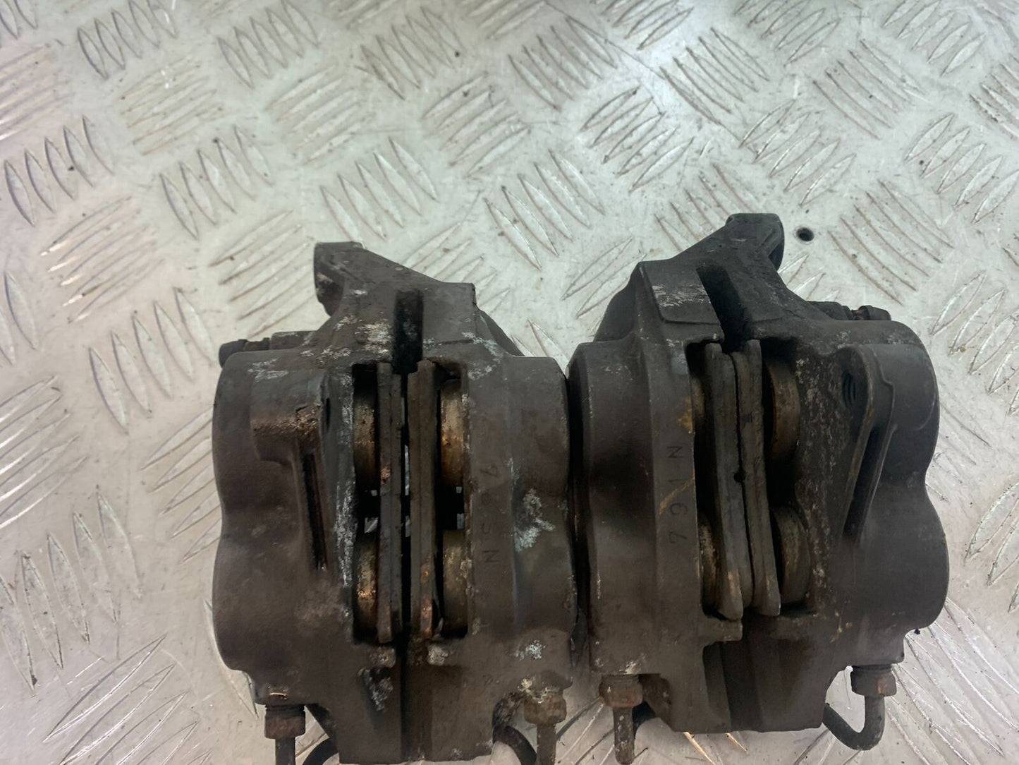 YAMAHA YZF600 YZF 600 THUNDERCAT FRONT BRAKE CALIPERS 1996-2003 (CMB1134)