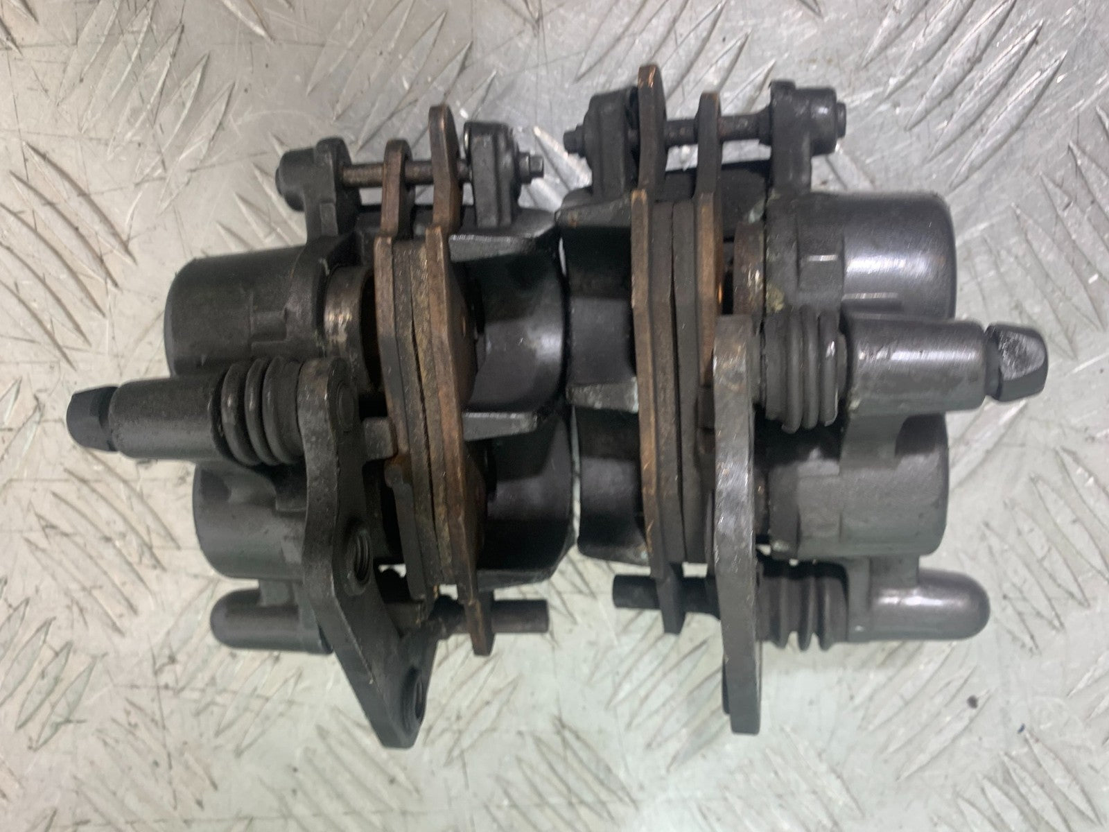 SUZUKI GSX750 INAZUMA FRONT BRAKE CALIPERS  YEAR 1998-2003 (CMB1308)