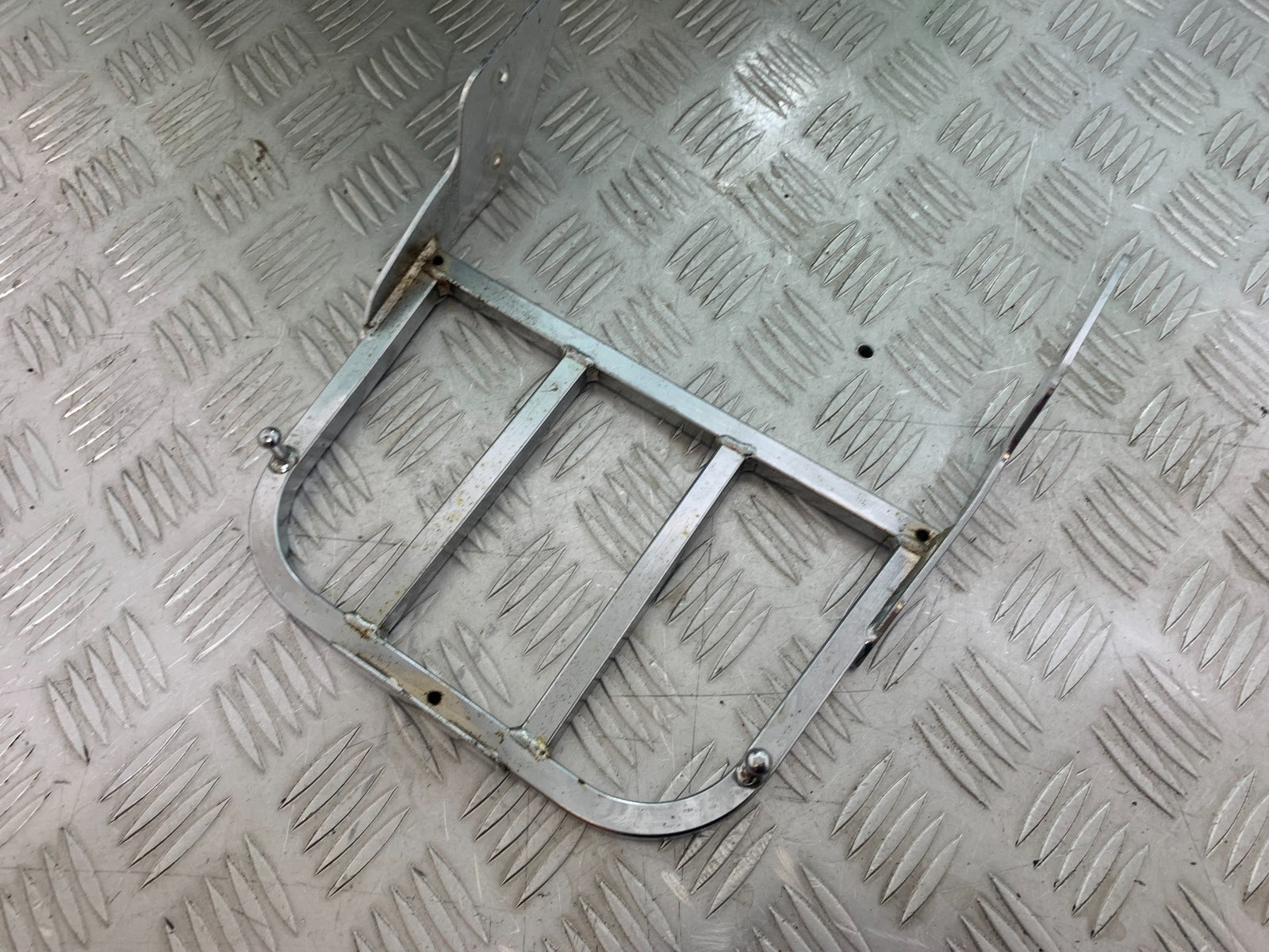 HONDA VTX1300 S-6 BACK REAR PAD RACK AND BRACKETS    YEAR 2004-09 (CMB1159)
