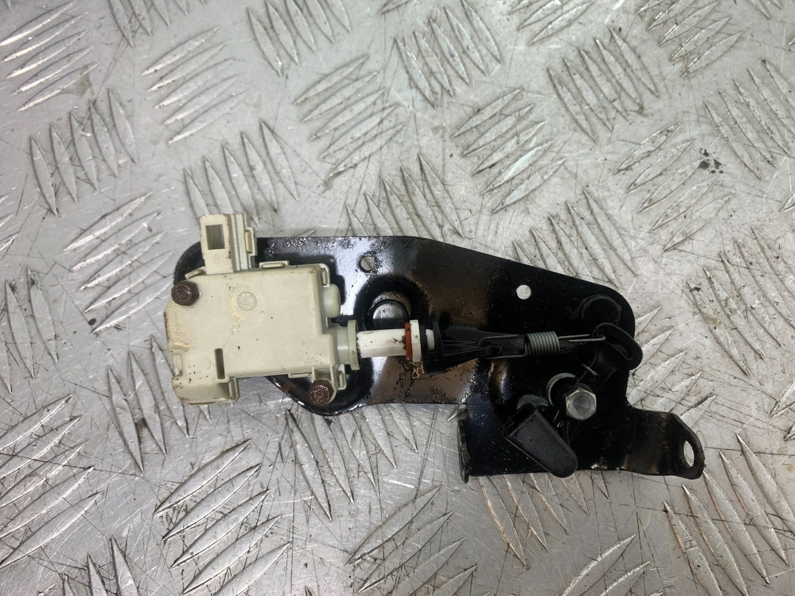 PIAGGIO VESPA GTS 125 SEAT CATCH   YEAR 2009-2014  (CMB1261)