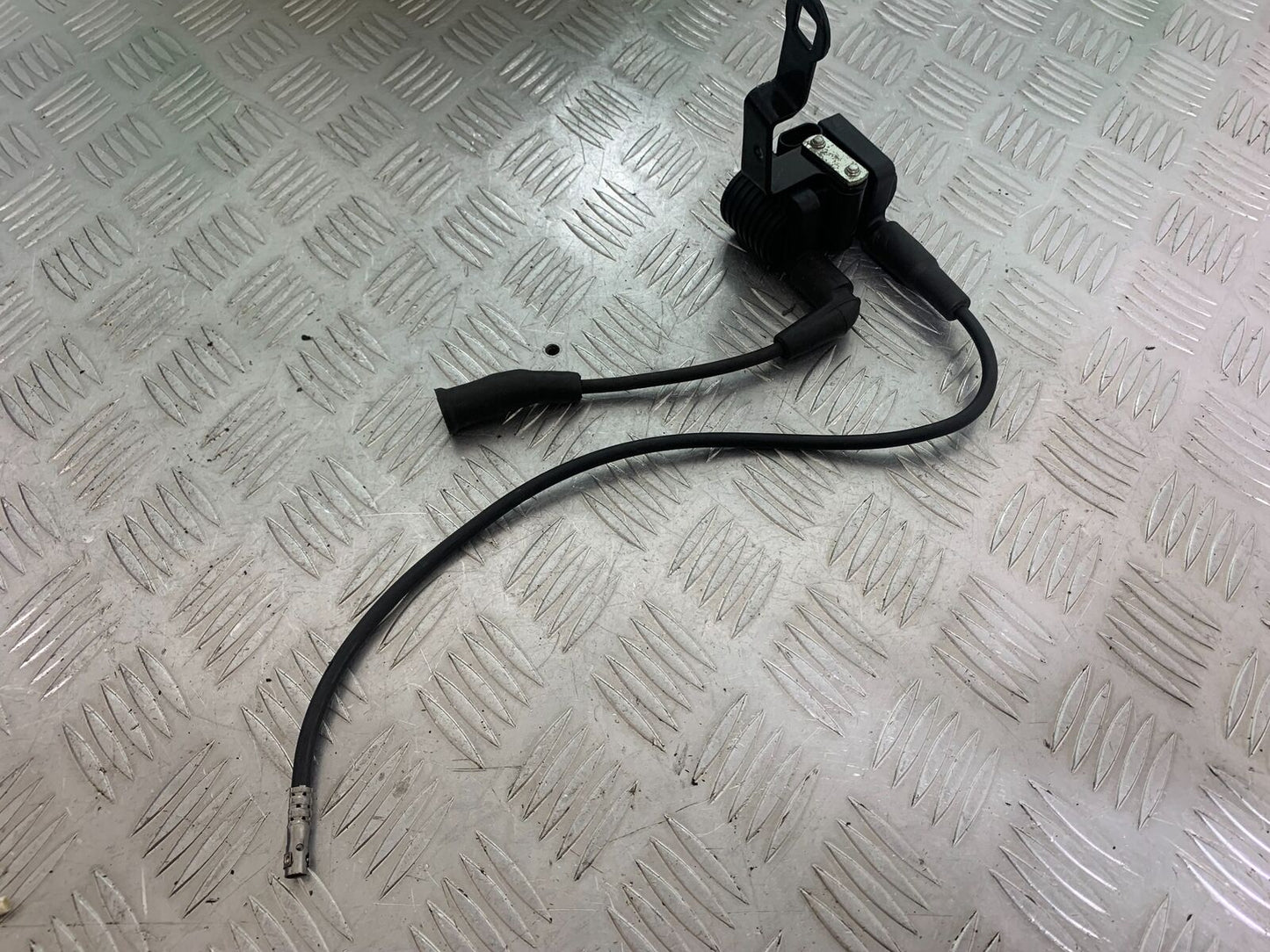 HARLEY DAVIDSON XL883 N IROD COILS  YEAR 2020  (CMB1116)