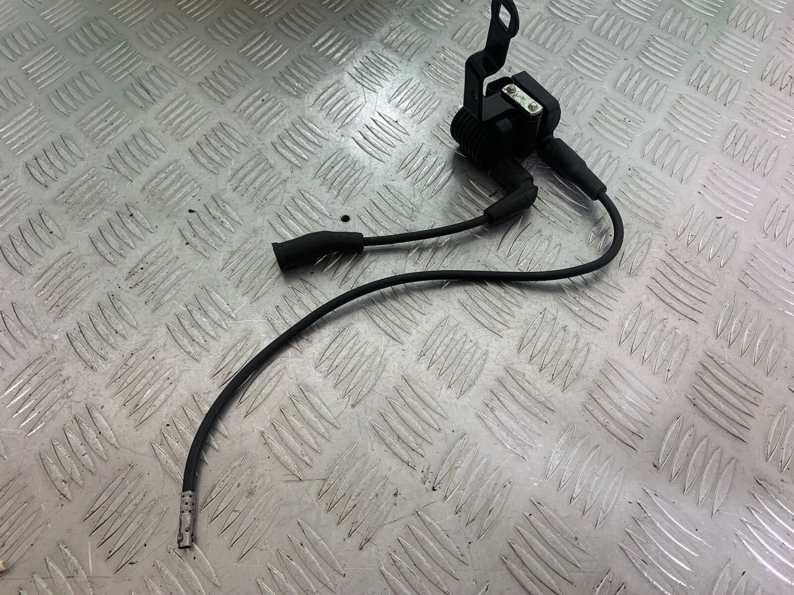 HARLEY DAVIDSON XL883 N IROD COILS  YEAR 2020  (CMB1116)