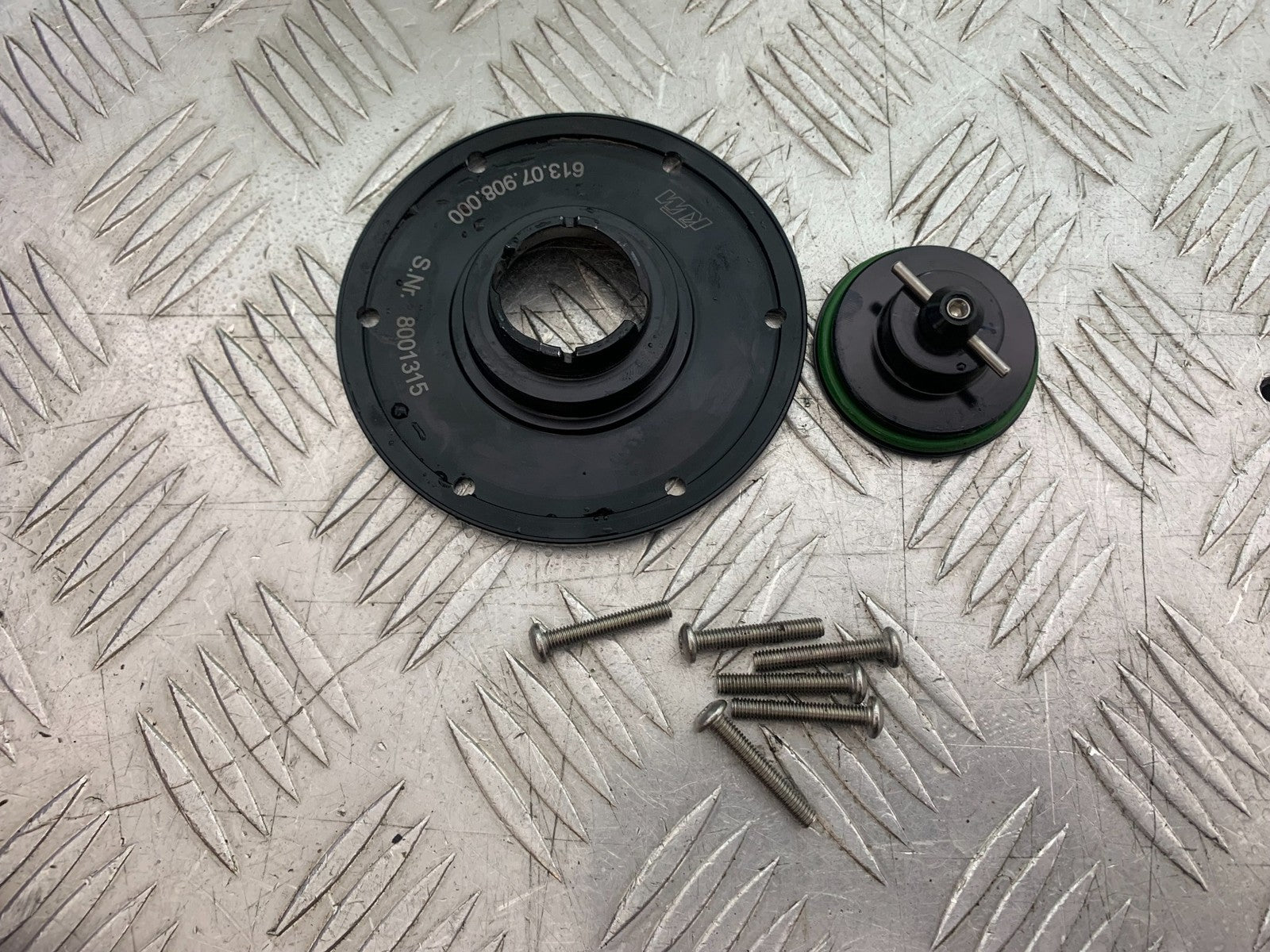 KTM 1290 SUPER DUKE R QUICK RELEASE PETROL CAP  YEAR 2020-2024 (CMB1272)