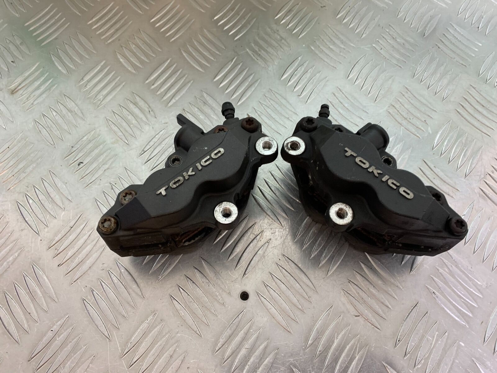 SUZUKI GSX1250 GSX 1250 FRONT BRAKE CALIPERS YEAR 2013-2016  (CMB1013)
