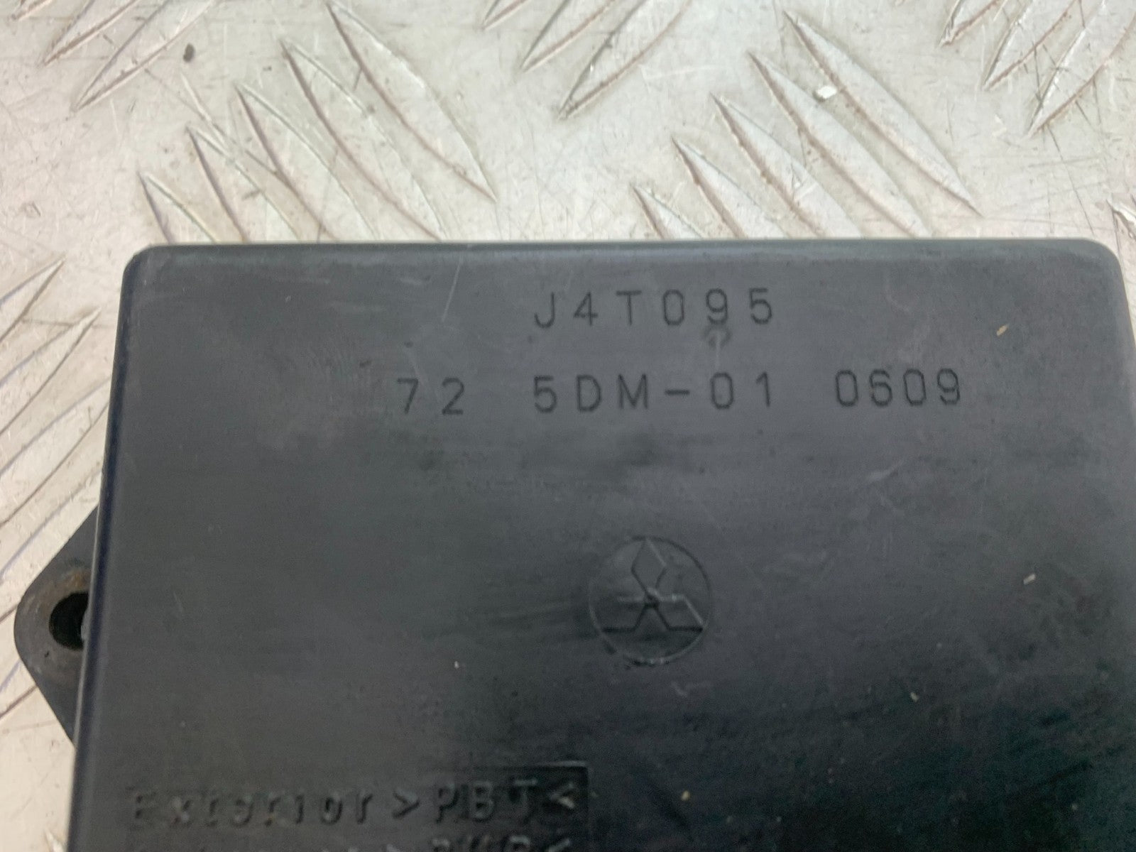YAMAHA FZS600 FAZER 600 CDI UNIT  YEAR 1998-2001 (CMB1267)