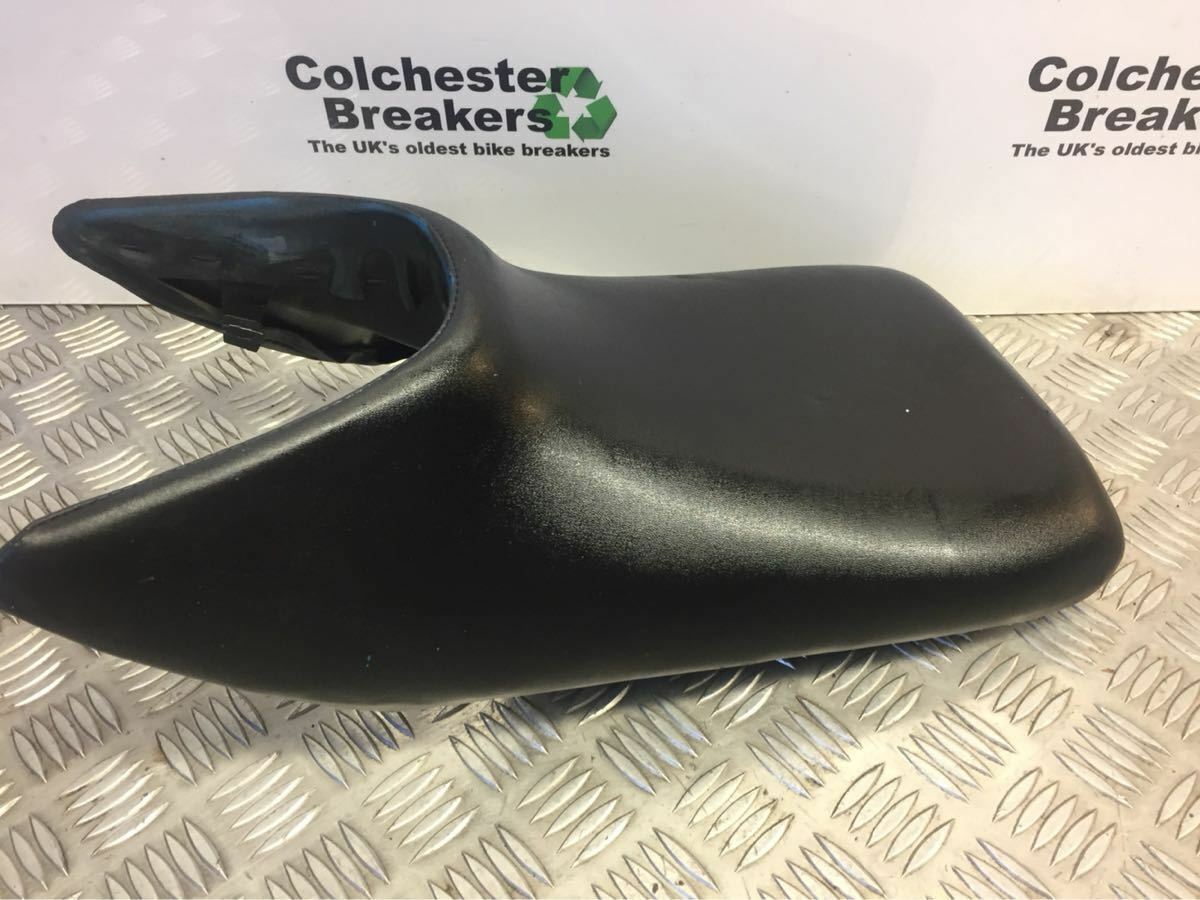 HONDA CBR125 CBR 125 FRONT SEAT   YEAR 2006 2007