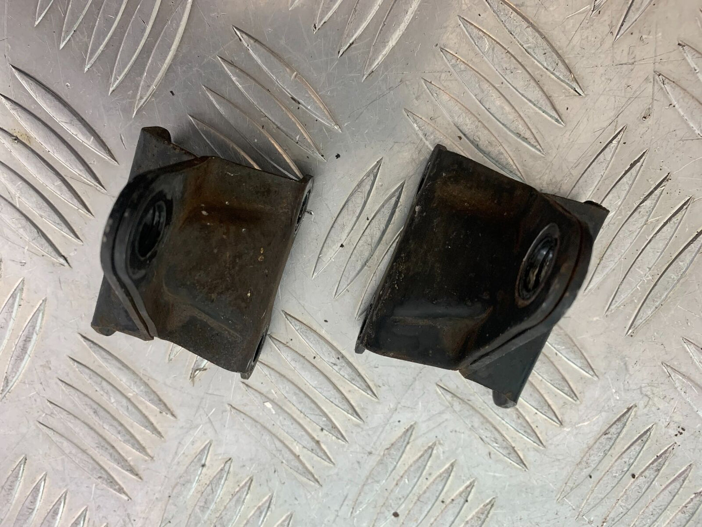 YAMAHA XS1100 MIDNIGHT SPECIAL FRAME BRACKETS  YEAR 1980-1982 (CMB1122)