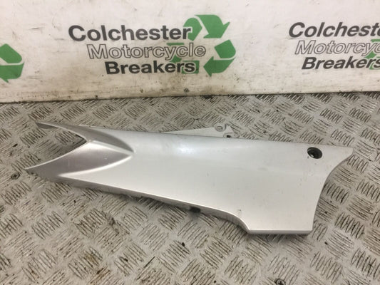 YAMAHA FJR1300 FJR 1300 RIGHT SIDE PANEL   YEAR 2001-05 (STOCK 814)