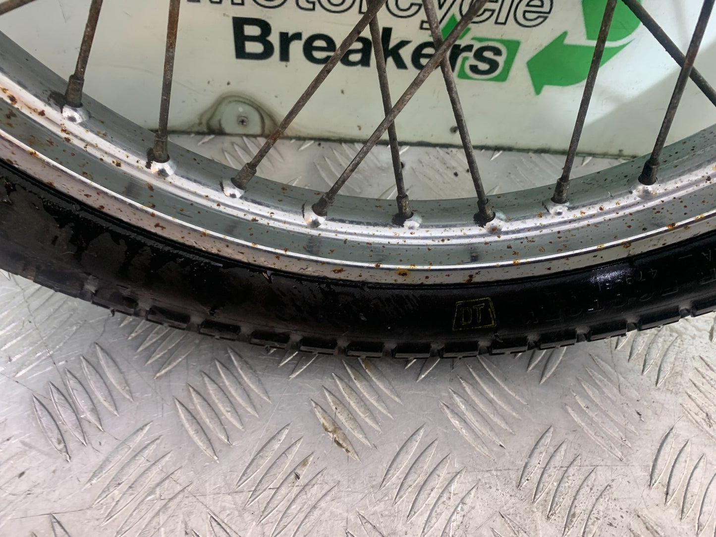 SUZUKI GP100 GP 100 REAR WHEEL  YEAR 1978-1988 (CMB1259)