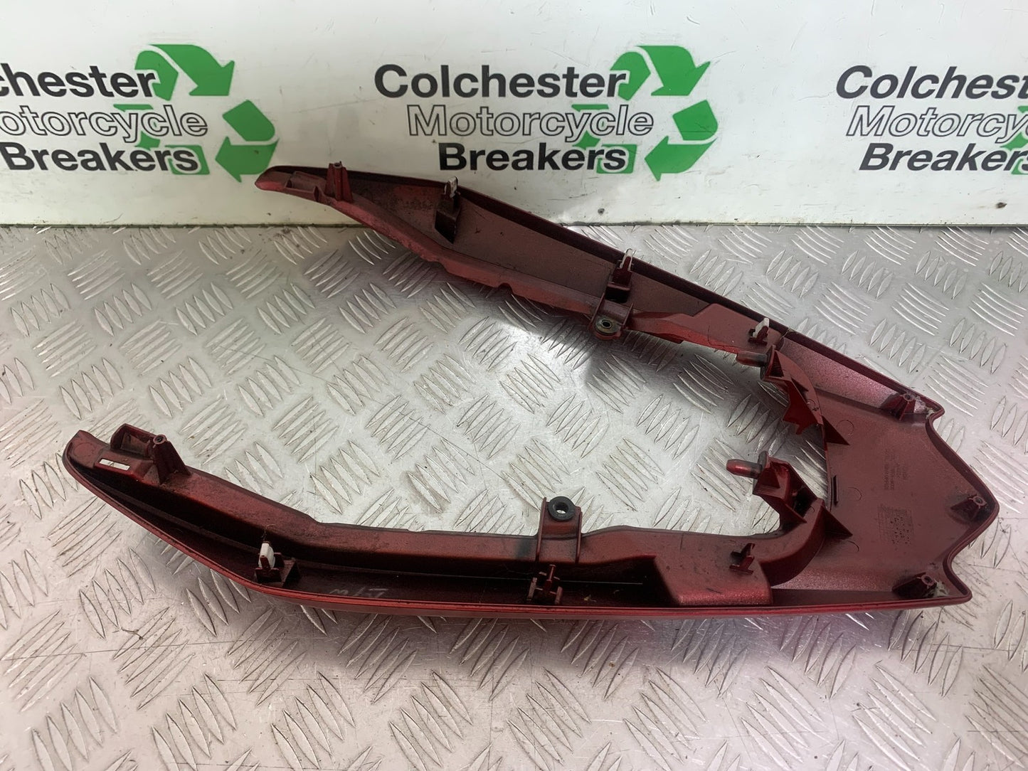 HONDA CBF125 CBF 125 TOP TAIL PIECE YEAR 2009-14 (CMB1182)