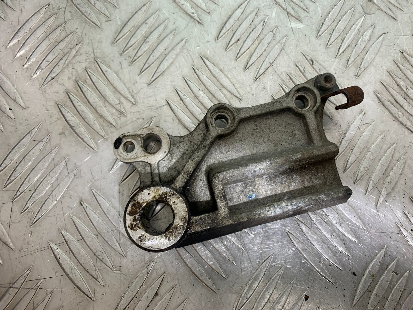 KAWASAKI Z125 Z 125 REAR CALIPER BRACKET   YEAR  2018-2023 (CMB1167)