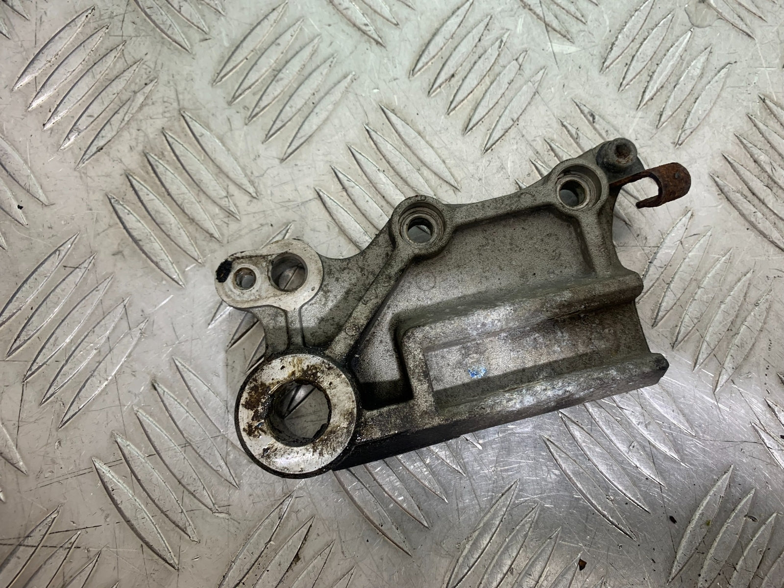 KAWASAKI Z125 Z 125 REAR CALIPER BRACKET   YEAR  2018-2023 (CMB1167)