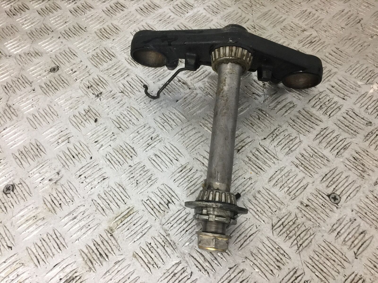 HONDA VFR800 VFR 800 V TEC BOTTOM YOKE YEAR 2002 (STOCK 785)