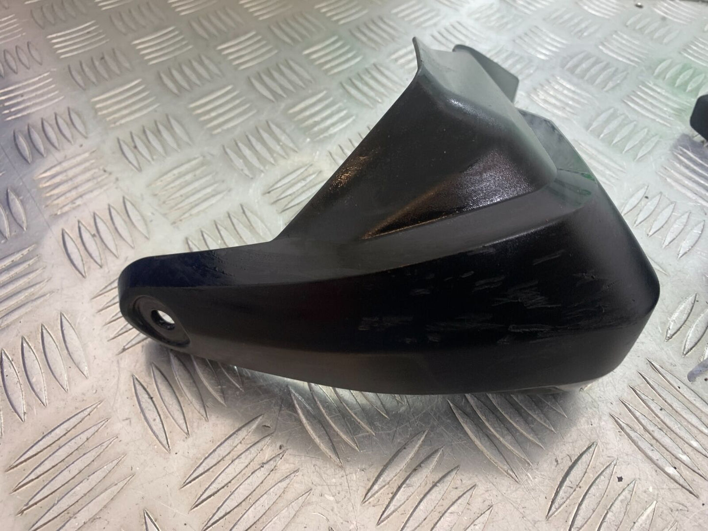TRIUMPH TIGER 800 HAND GUARDS YEAR 2011-2014 (CMB1113)