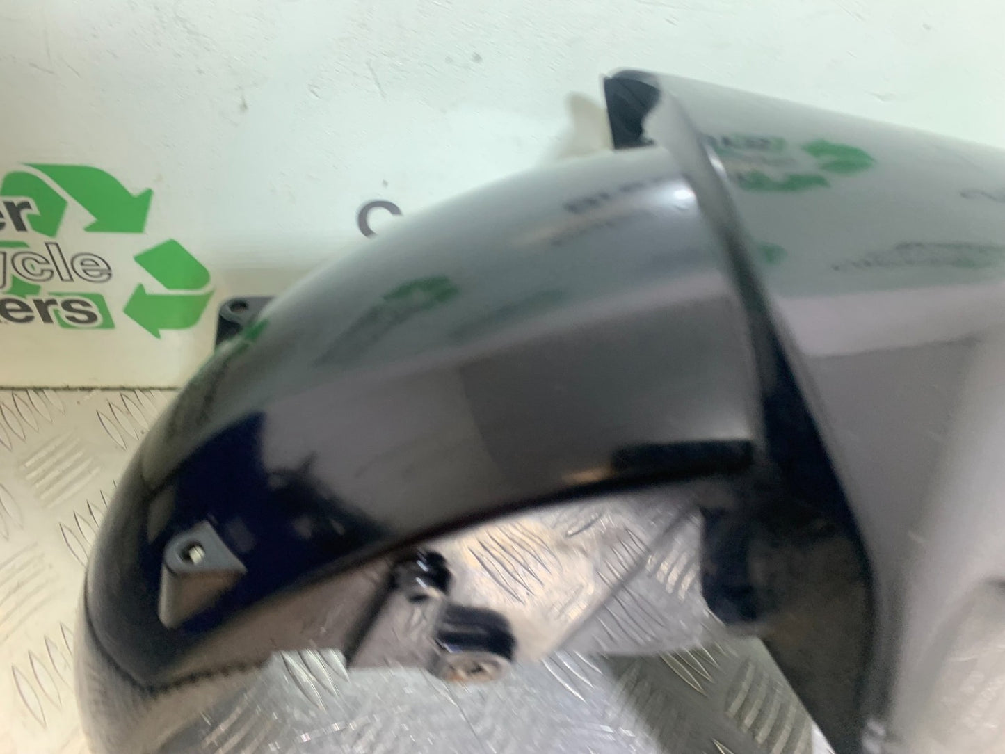 KAWASAKI GTR1400 GTR 1400 FRONT MUDGUARD  YEAR 2007-2009 (CMB1174)