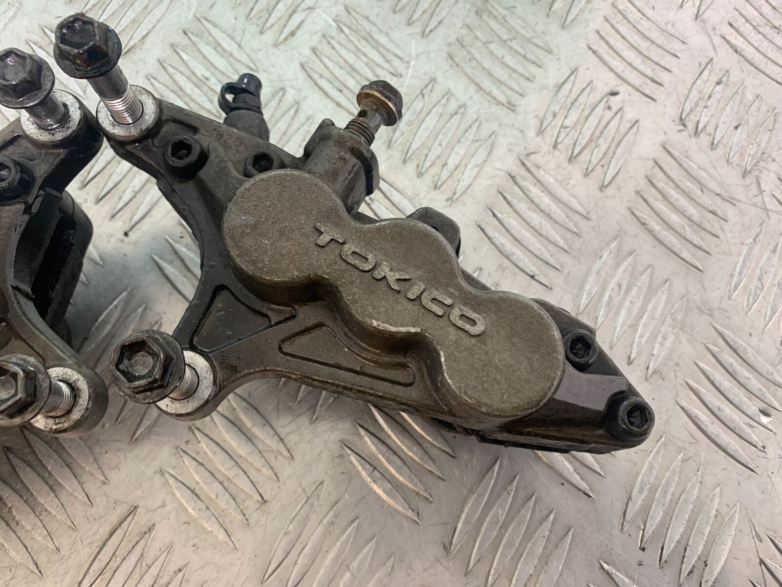 KAWASAKI ZX6R ZX636 FRONT BRAKE CALIPERS   YEAR 2002  (CMB1100)