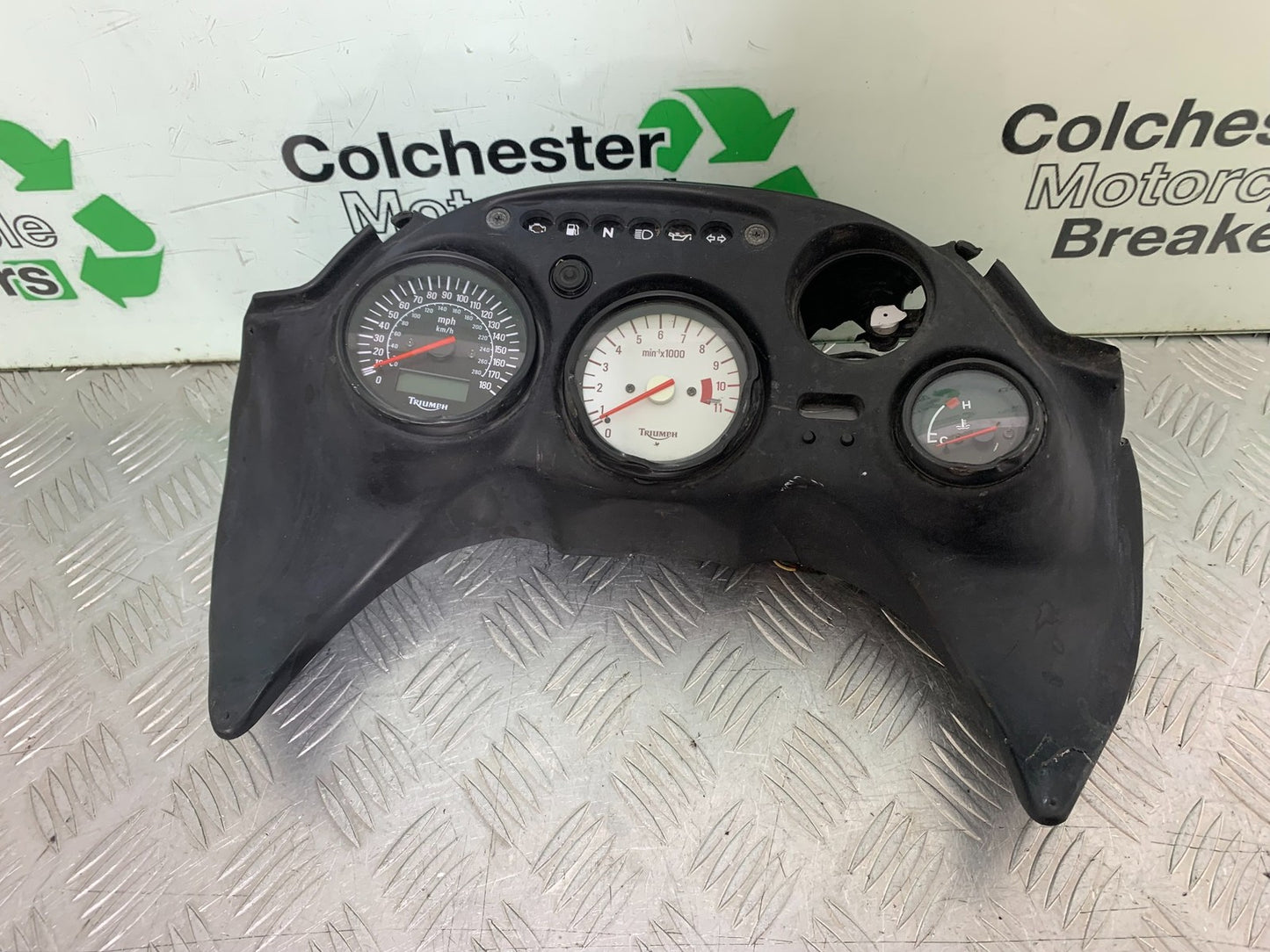 TRIUMPH 955i SPRINT ST CLOCKS SPEEDO DASH (DAMAGED) YEAR 1999-04 (CMB1230)