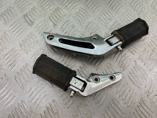 YAMAHA XV1100 XV 1100 VIRAGO REAR HANGERS AND PEGS  1990-1999 (CMB1190)