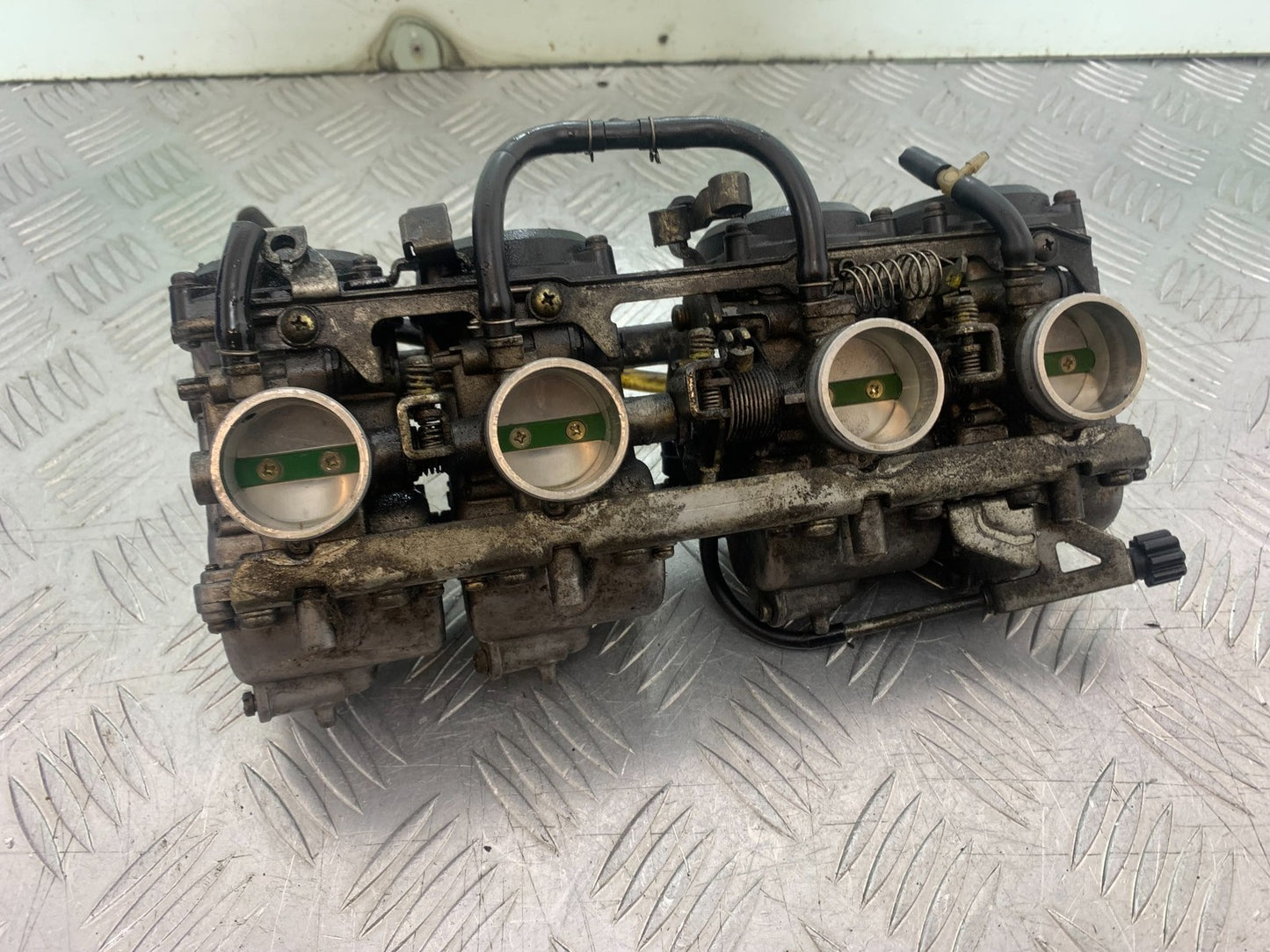 KAWASAKI GPZ600 GPZ 600 CARBS YEAR 1988-90 (CMB1258)
