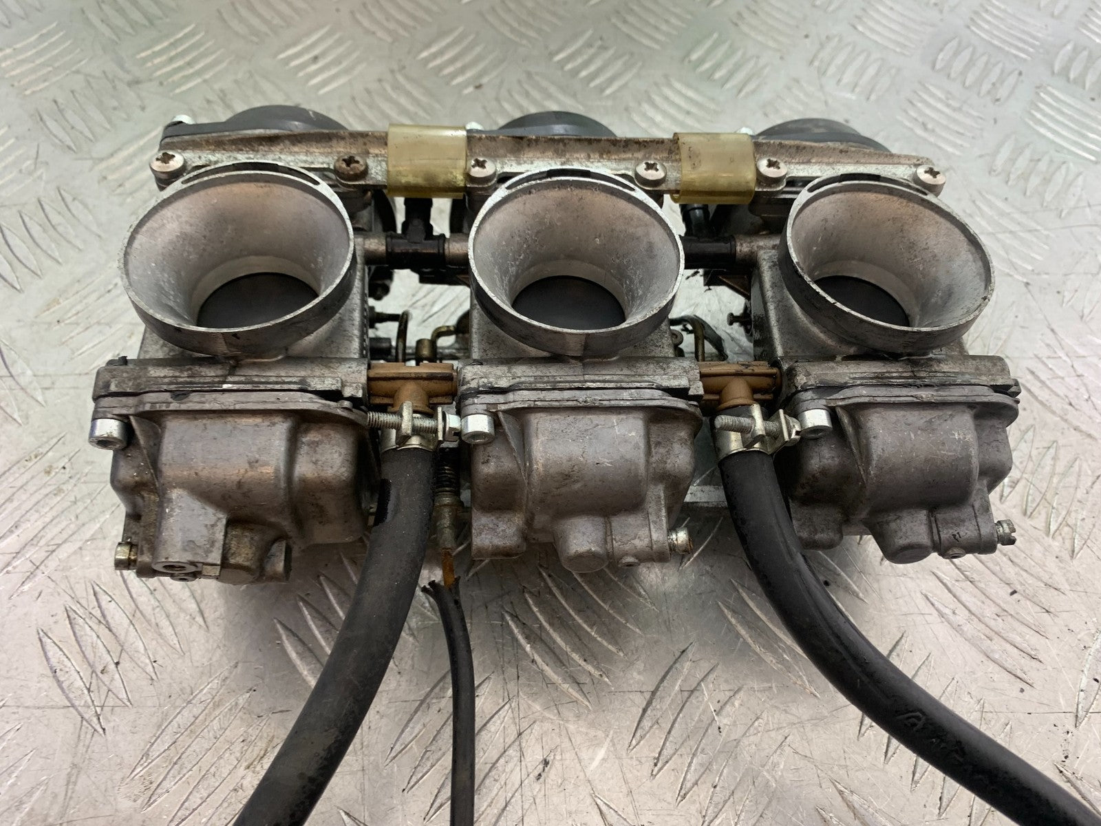 TRIUMPH TROPHY 900 CARBS (SOLD AS PART)  YEAR 1991-95 (CMB1251)