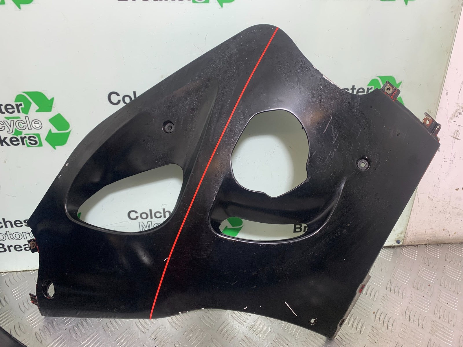 SUZUKI GSXR600 GSXR 600 SRAD LEFT FAIRING PANEL YEAR 1997-2000 (CMB1276)