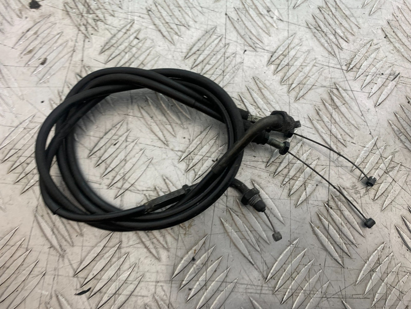 KTM 990 SUPER DUKE THROTTLE CABLES YEAR 2007-2011  (CMB1207)