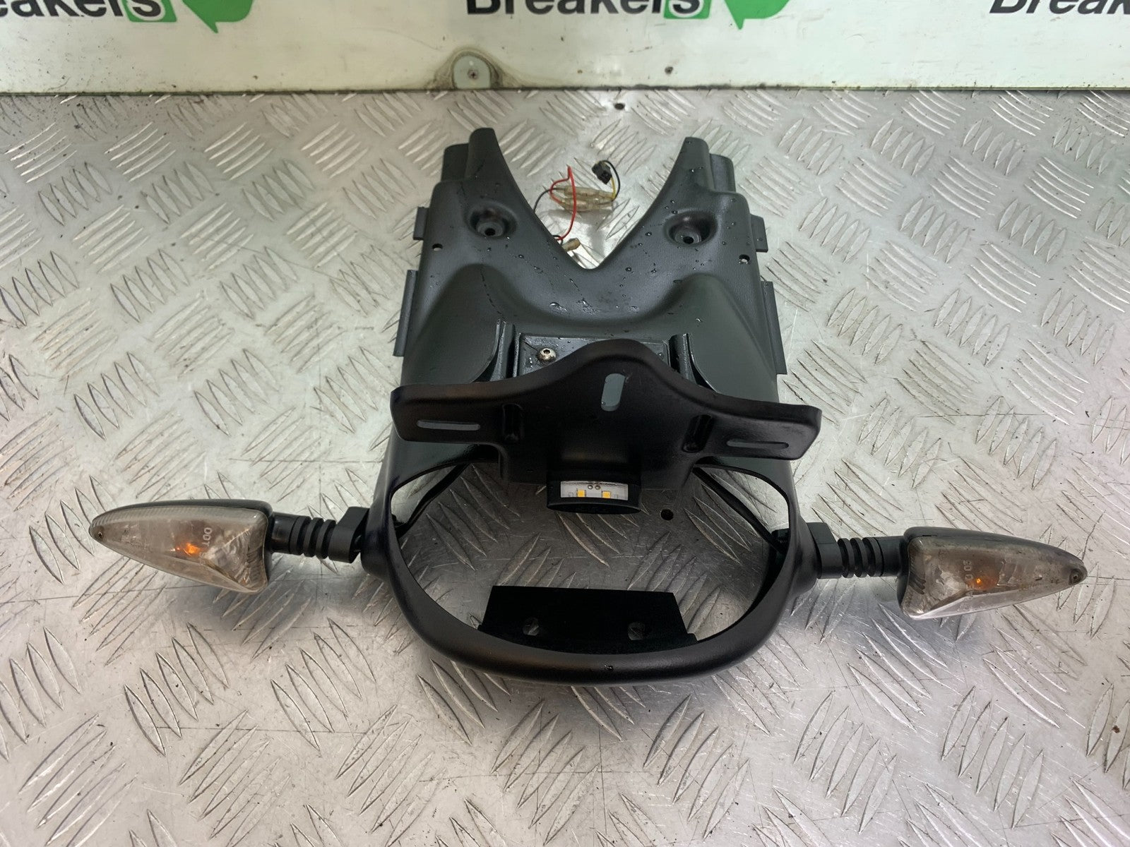 TRIUMPH SPEED TRIPLE R 1050 TAIL TIDY AND NDICATORS   2009 (CMB1183)