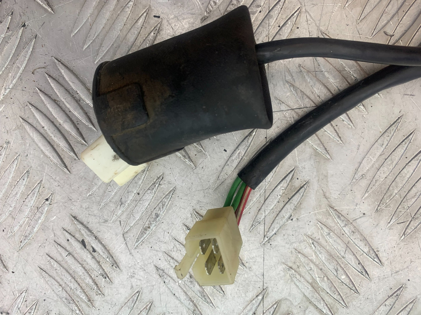 HONDA VTX1300 S-6  REGULATOR  YEAR 2004-09 (CMB1159)