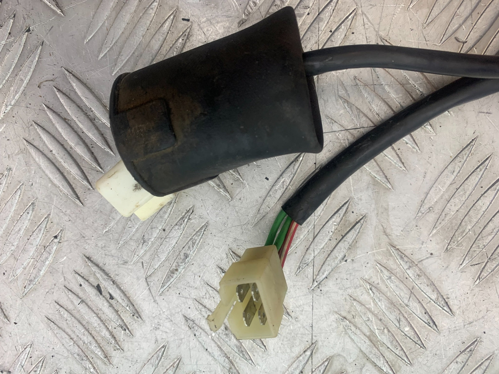 HONDA VTX1300 S-6  REGULATOR  YEAR 2004-09 (CMB1159)
