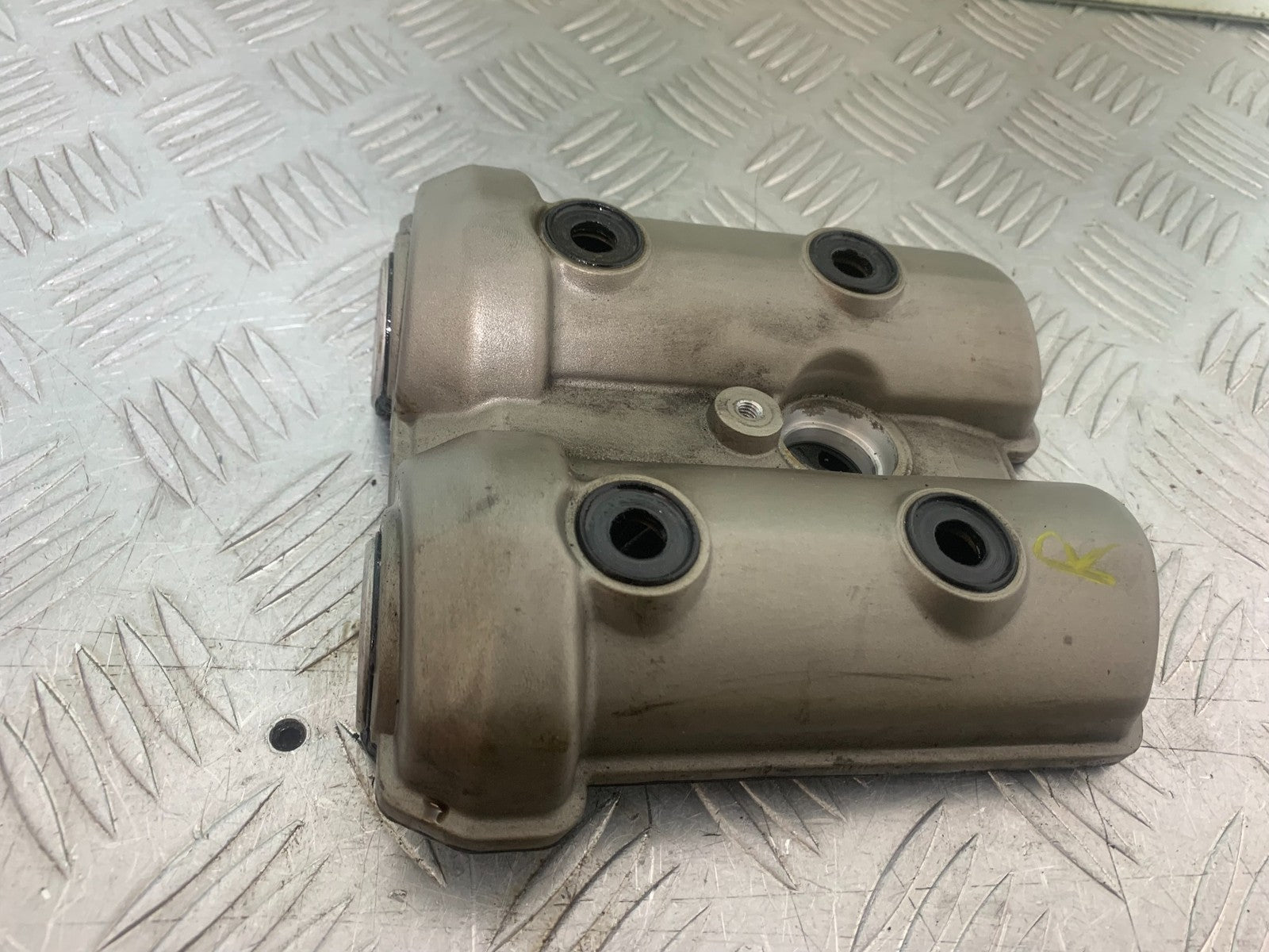 APRILIA SL750 SL 750 SHIVER REAR ROCKER COVER   YEAR 2008-2016 (CMB1242)