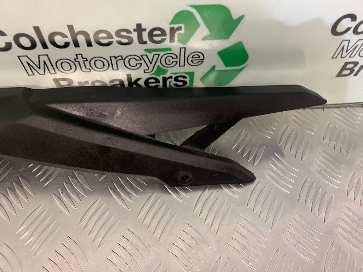 HONDA CB500 F CB500F CHAIN GUARD  YEAR 2022 (STOCK 951)