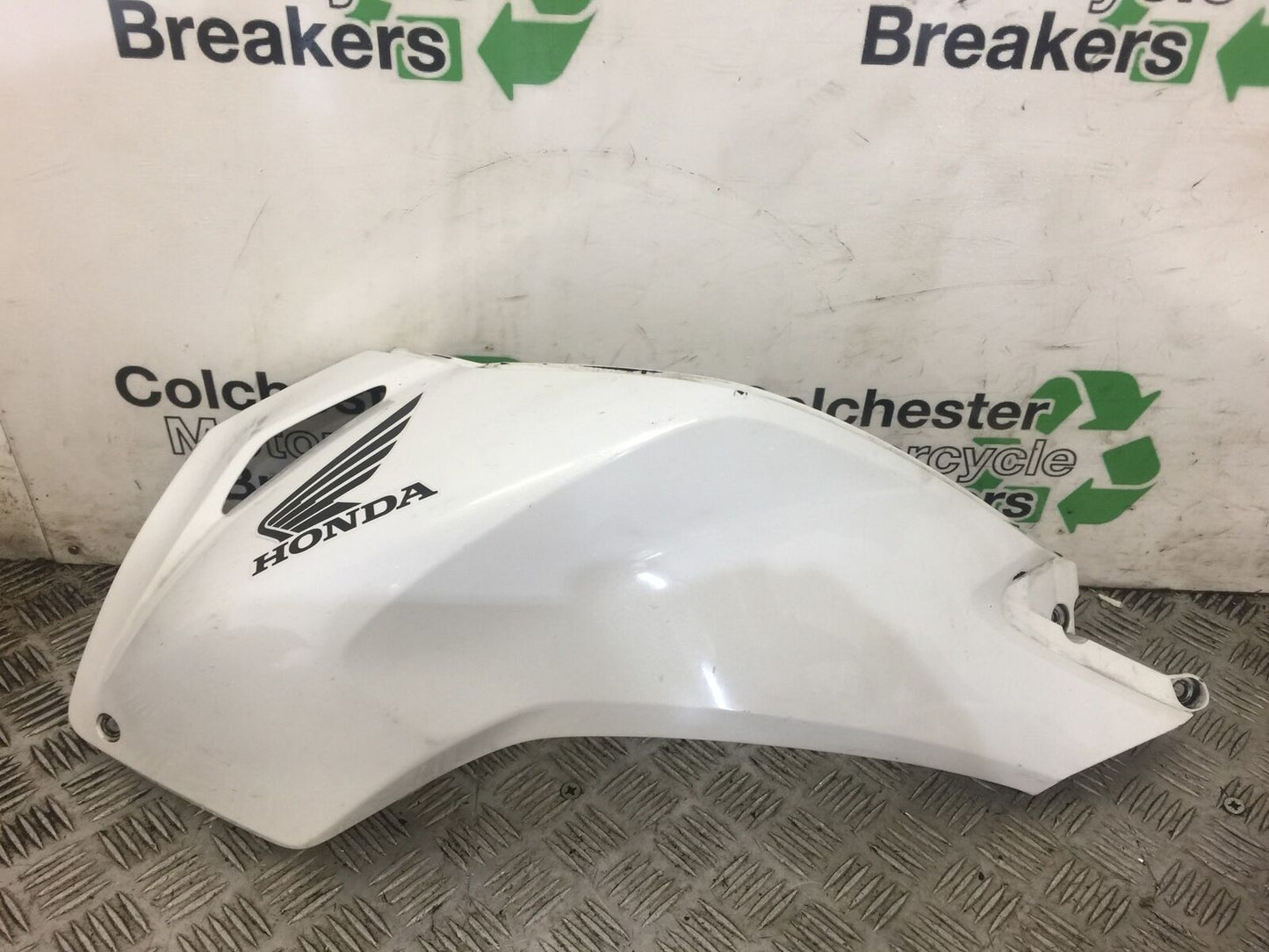 HONDA NC700 NC 700 LEFT TANK COVER  YEAR 2012 STOCK 437