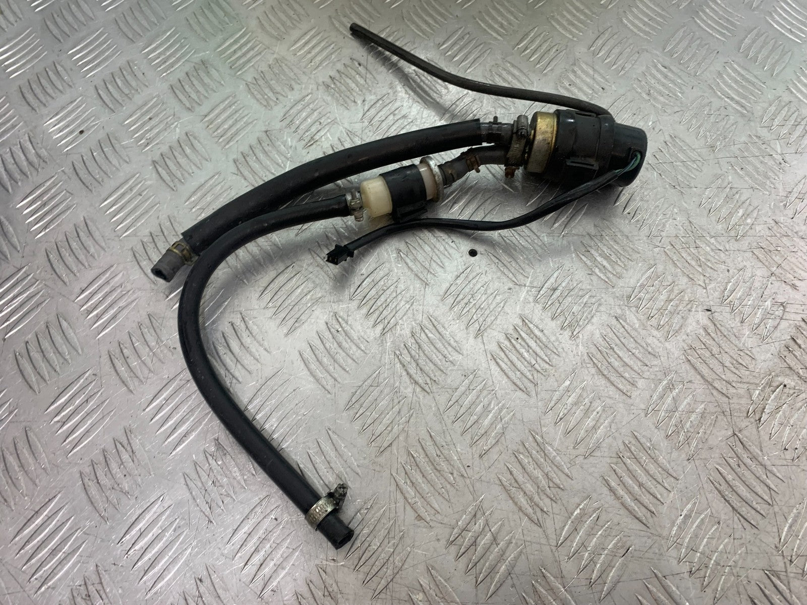 HONDA CBR600 CBR 600 FX FY PETROL PUMP   YEAR 1999-2000 (CMB1287)