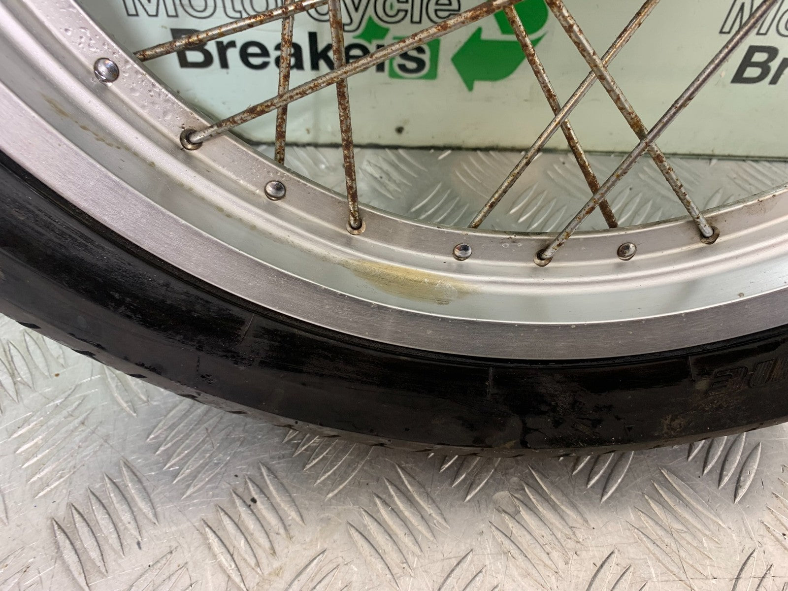YAMAHA XV1100 XV 1100 VIRAGO FRONT WHEEL   1990-1999 (CMB1243)