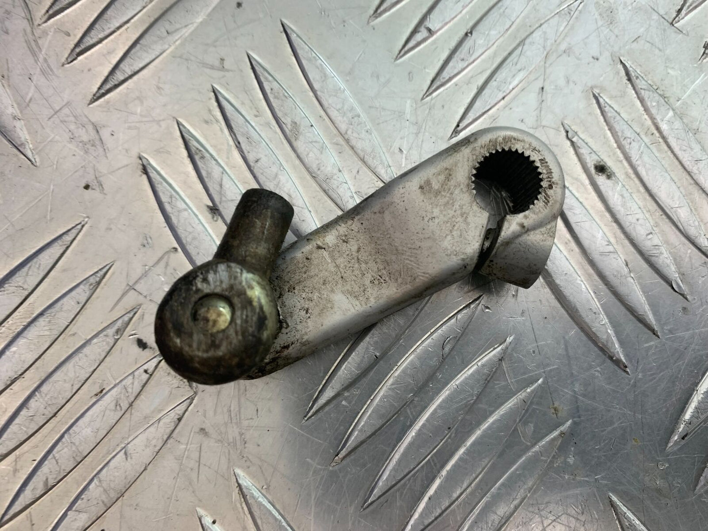TRIUMPH THUNDERBIRD 1600 CLUTCH ARM  YEAR 2011 (CMB1107)