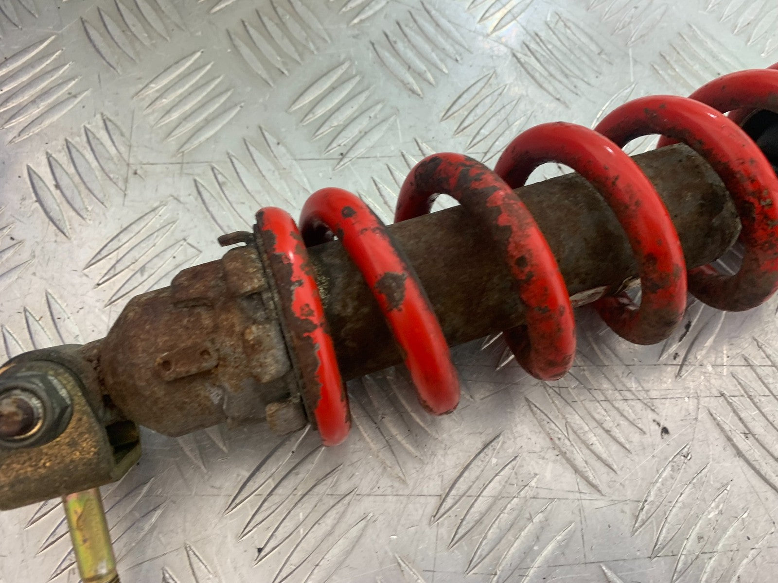 HONDA VFR800 PRE V-TEC REAR SHOCK  YEAR 1998-2001 (CMB1233)