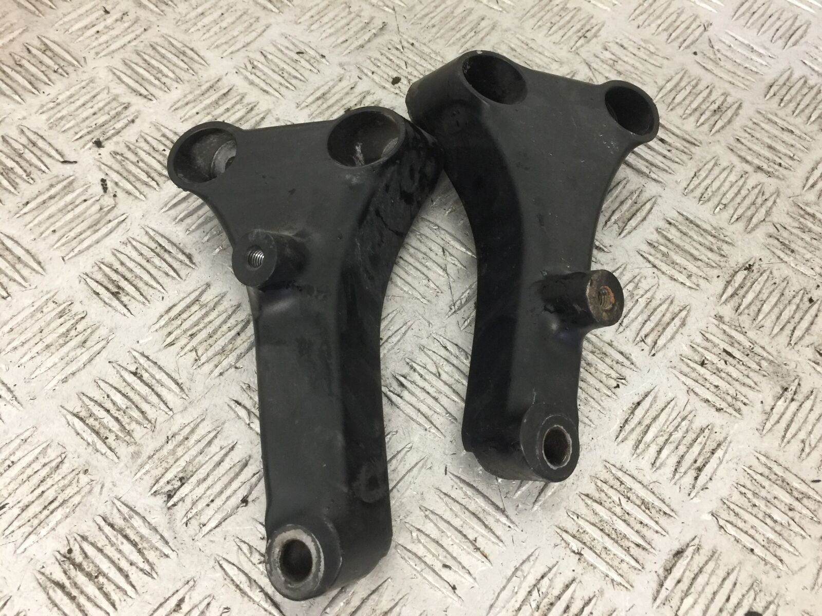 KAWASAKI ZZR1400 ZZR 1400 ENGINE BRACKETS  YEAR 2007-11(STOCK 893)
