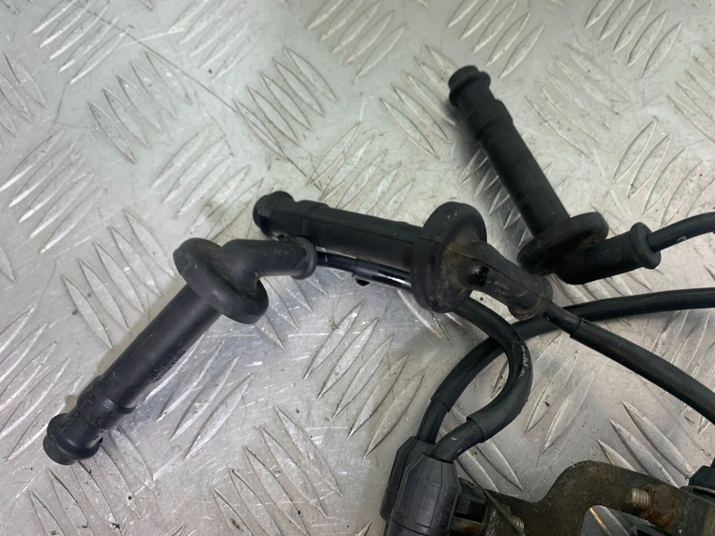 HONDA CB600 CB 600 HORNET COILS AND CAPS  YEAR 1998 -2002 (CMB1126)