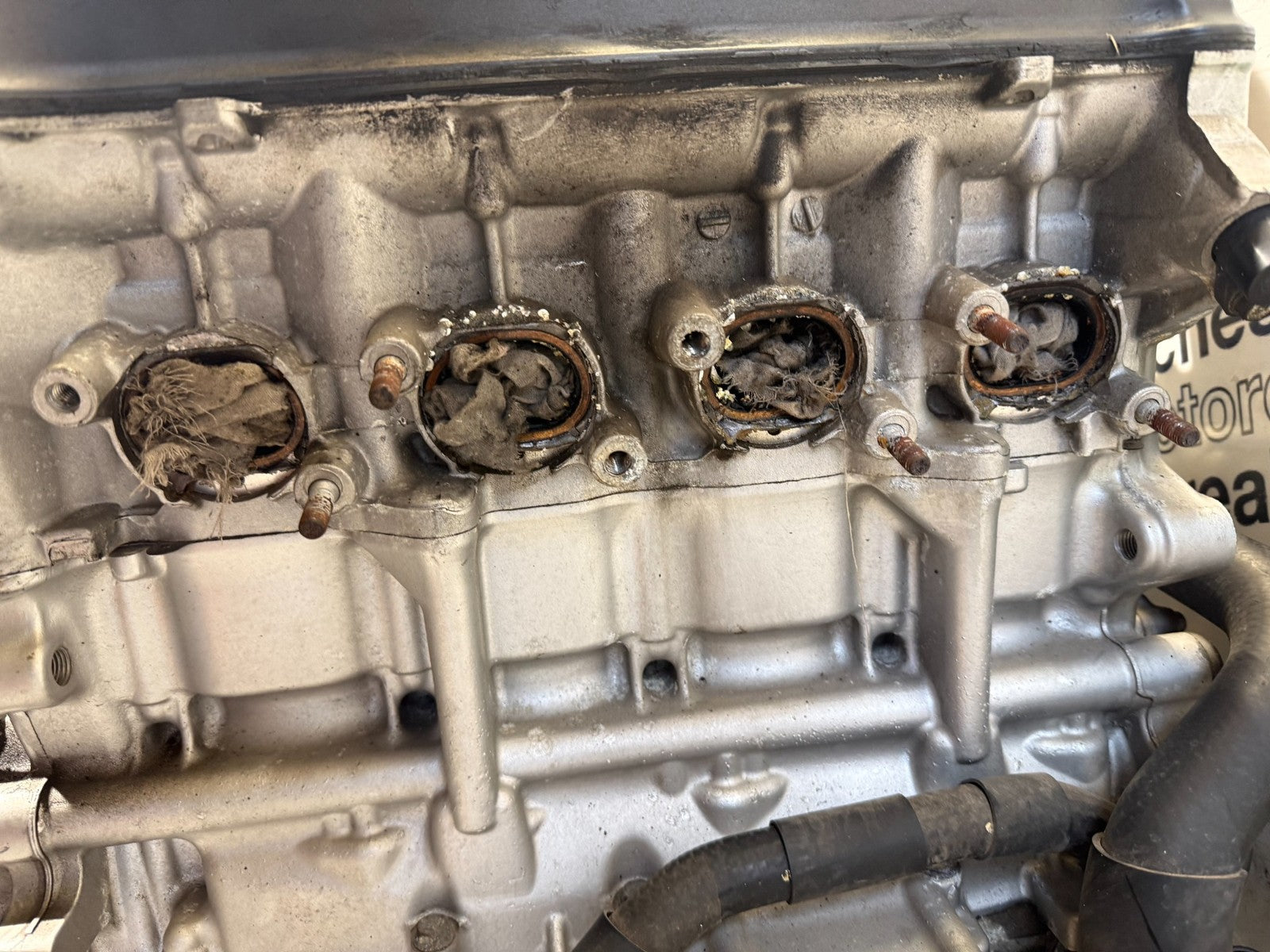 HONDA CBR1000RR CBR 1000 RR FIREBLADE SC57 ENGINE YEAR 2006 2007 (CMB1220)