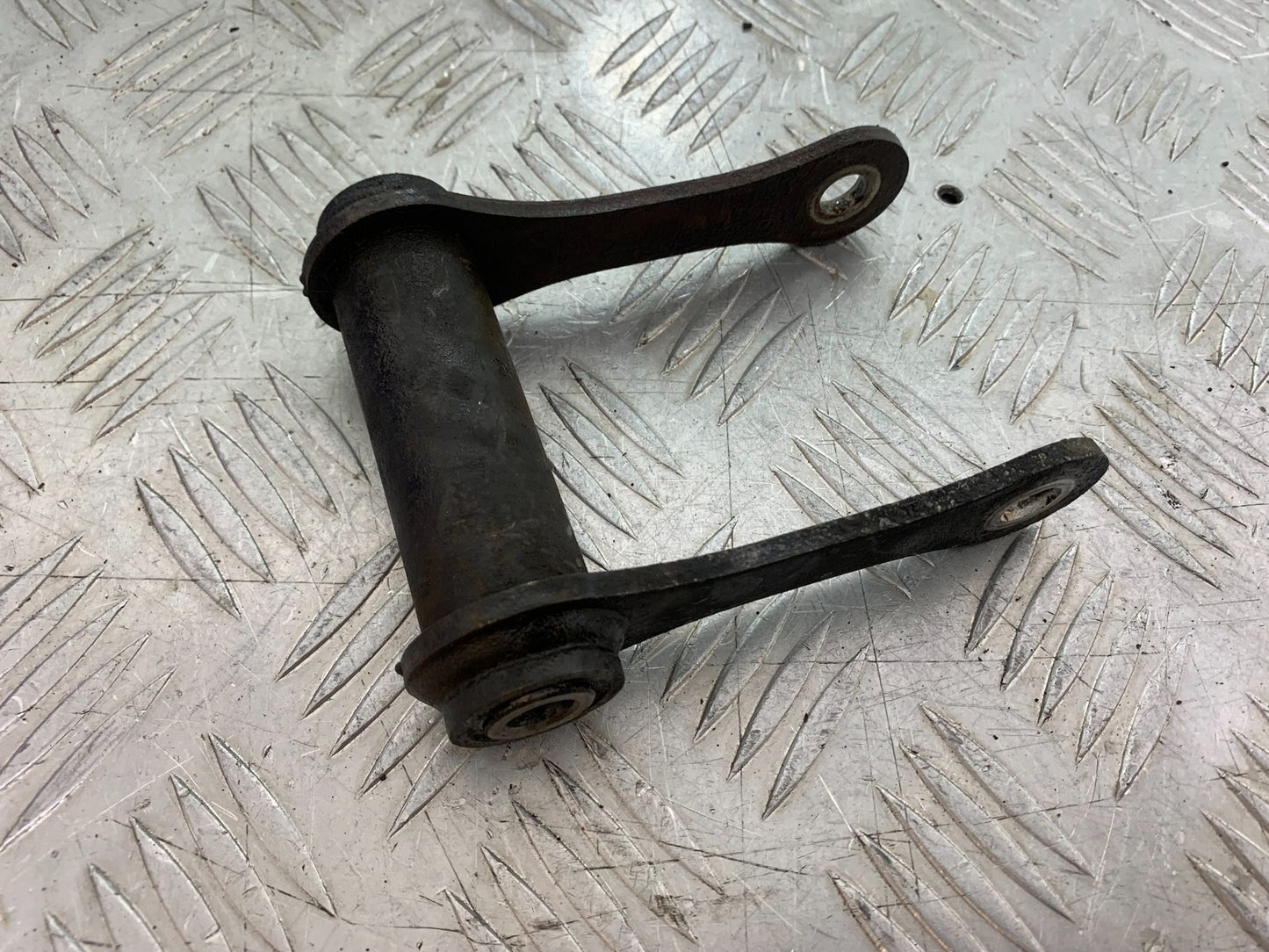 TRIUMPH SPEED TRIPLE R 1050 REAR SHOCK LINKAGE   2009 (CMB1183)