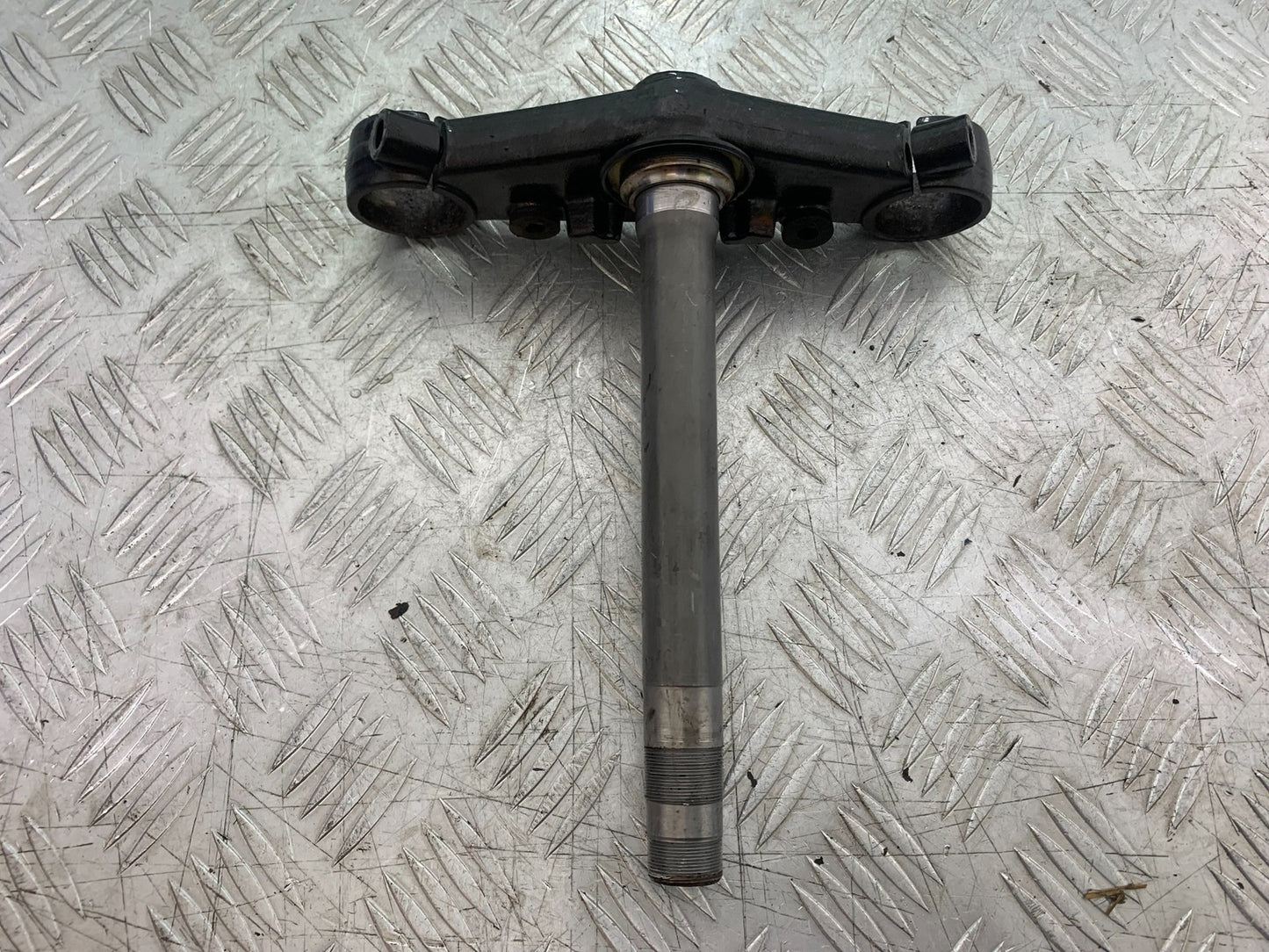 HONDA CB500 F CB500F BOTTOM YOKE  YEAR 2013-2015  (CMB1235)