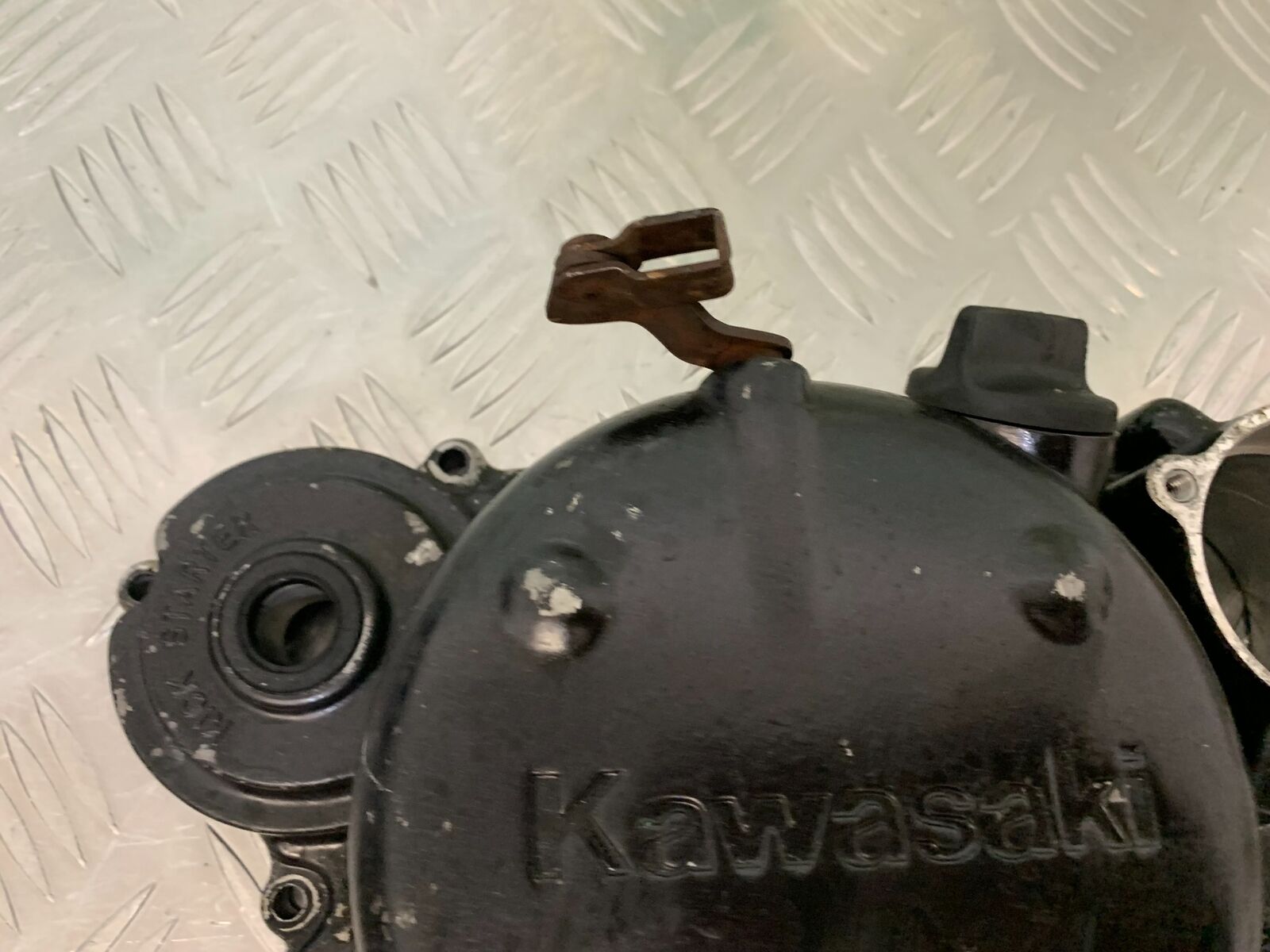 KAWASAKI KLR250 KLR 250 CLUTCH COVER   YEAR 1984-2001 (STOCK 980)