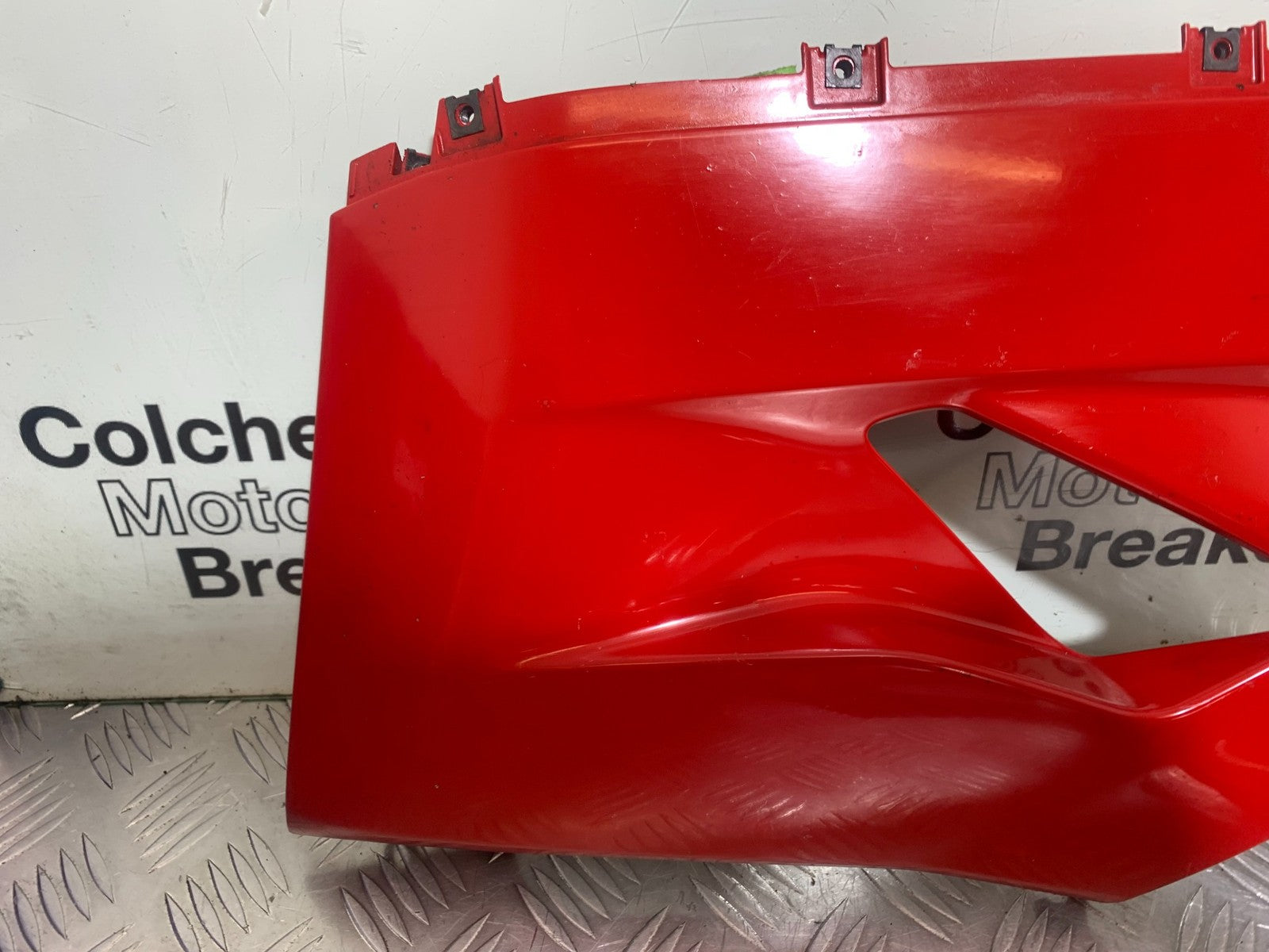 DUCATI 1299 PANIGALE LEFT LOWER FAIRING PANEL YEAR 2016 (CMB 1187)