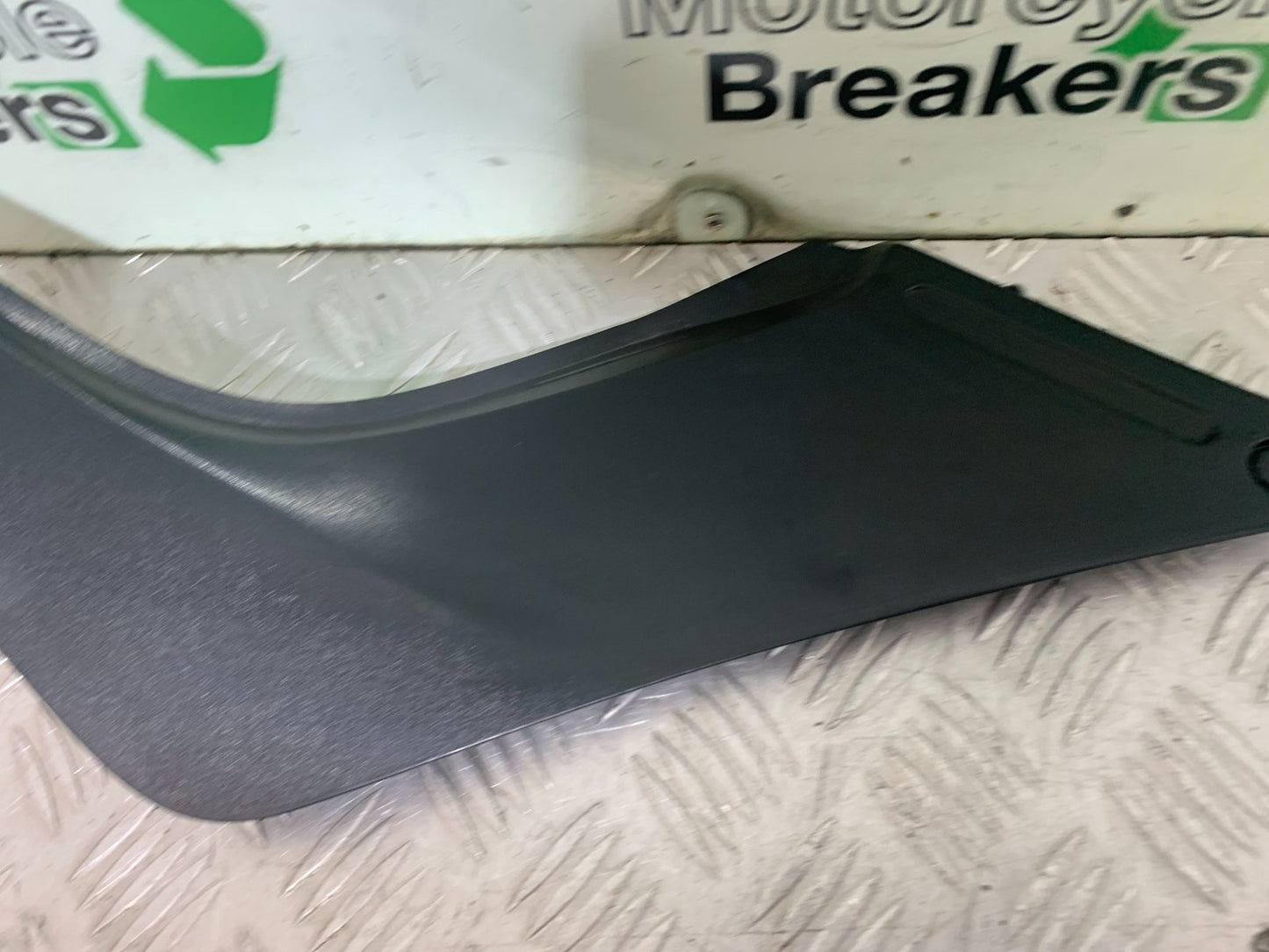 HONDA NT650 V DEAUVILLE RIGHT SEAT PANEL  YEAR 1998-01 (CMB1320)