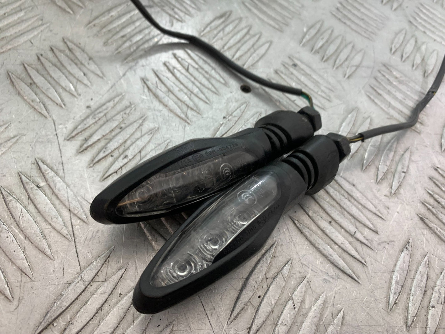 KTM DUKE 390 2 X INDICATOR YEAR 2017- 2023 (CMB1314)