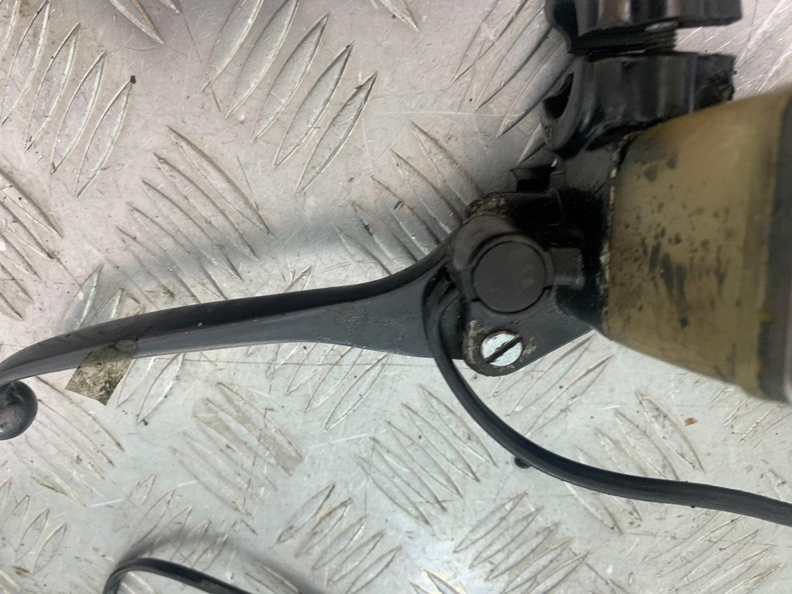 HONDA GL500 GL 500 SILVERWING FRONT BRAKE MASTER CYLINDER YEAR 1981-82 (CMB1168)