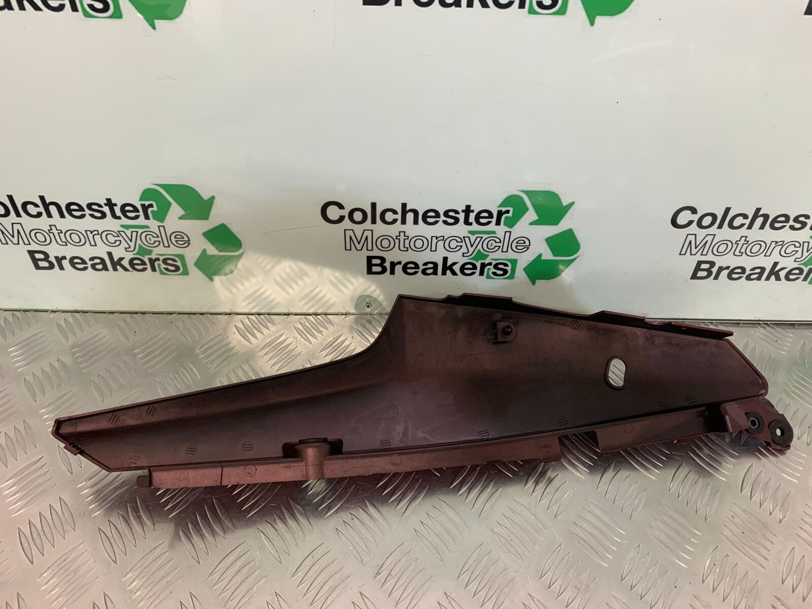 SUZUKI DL 650 V-STROM LEFT SEAT PANEL  YEAR 2006 2011 (STOCK 954)