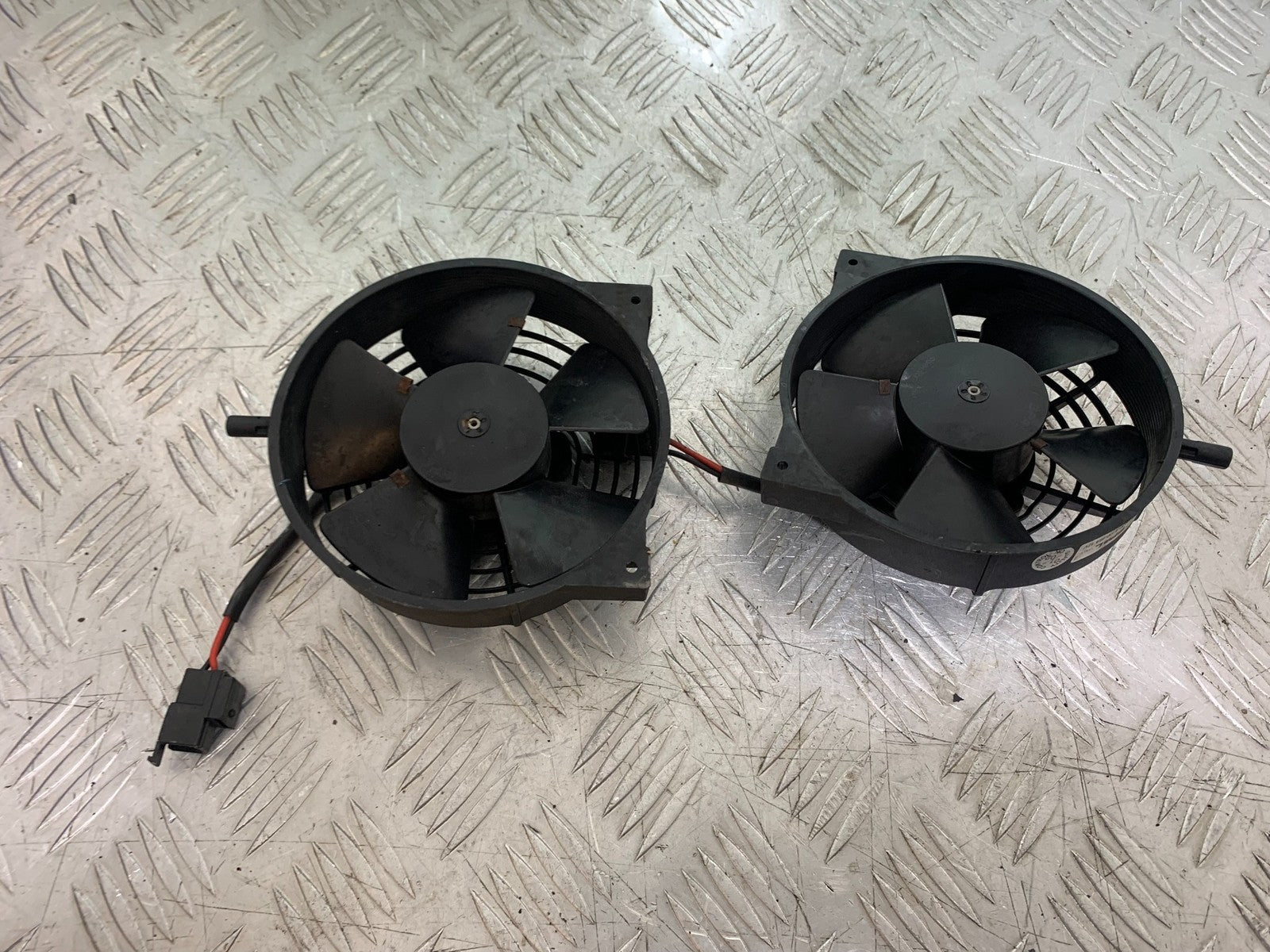 APRILIA RSV1000 RSV 1000 MILLE RADIATOR FANS   1998- 2003 (CMB1184)