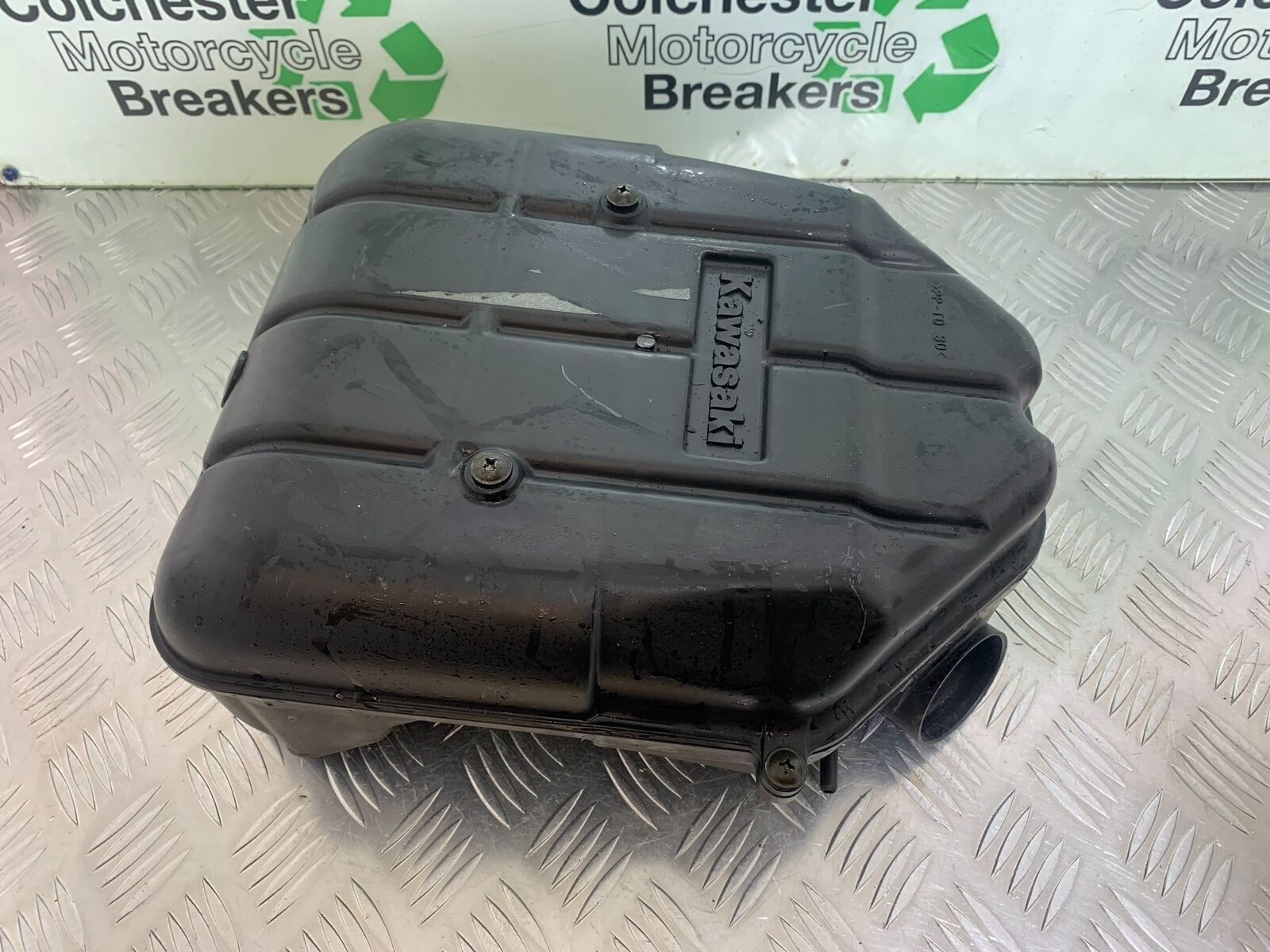 KAWASAKI ZZR1200 ZZR 1200 AIRBOX   YEAR 2002-05 (STOCK 993)